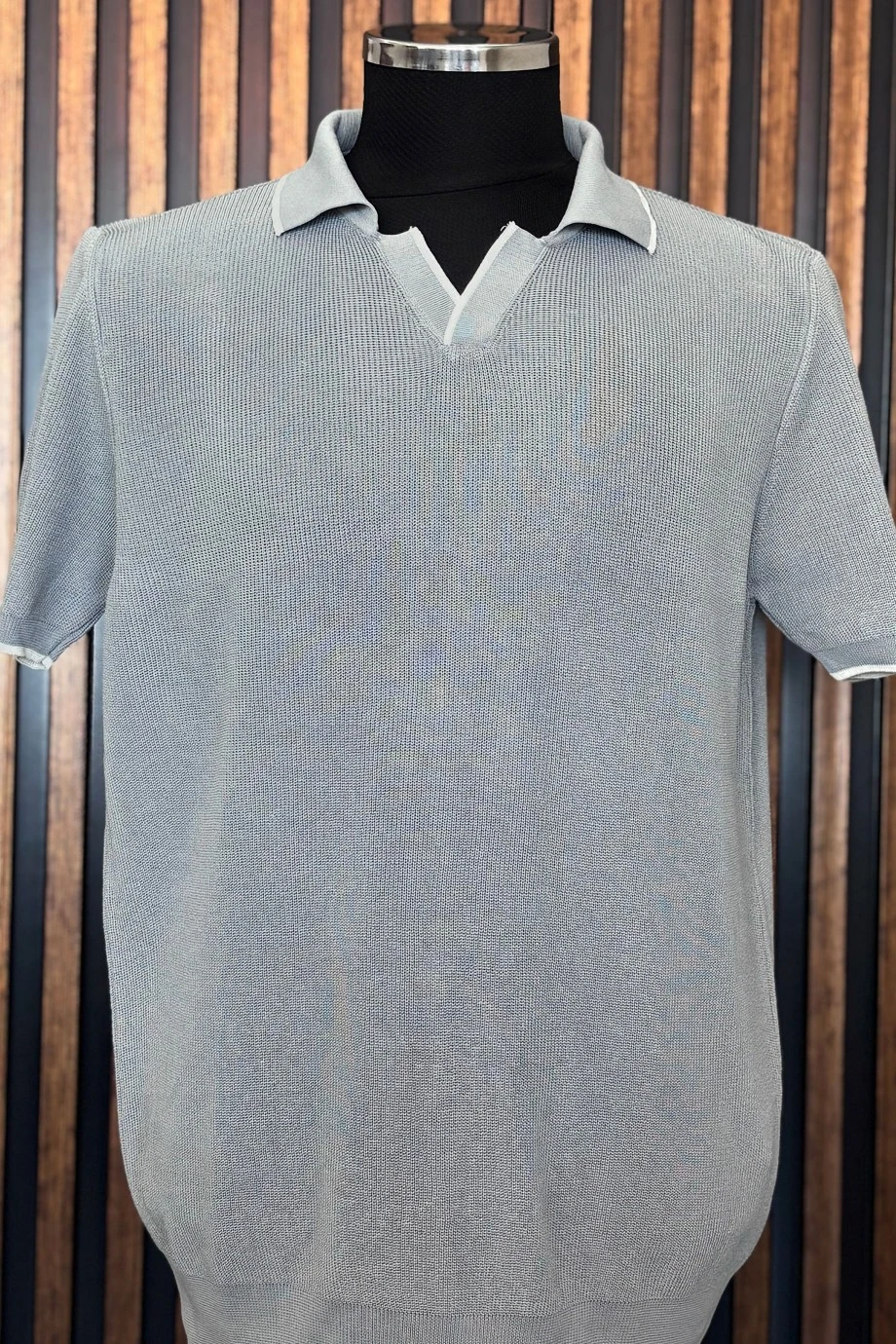 POLO YAKA ÇİZGİ DETAYLI KISA KOL TİRKO-GRİ