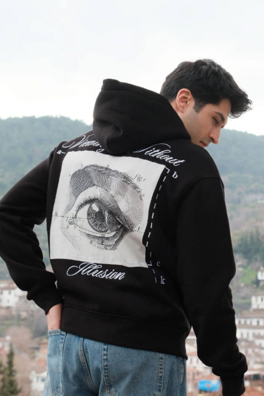 Siyah Göz Baskı Sweatshirt