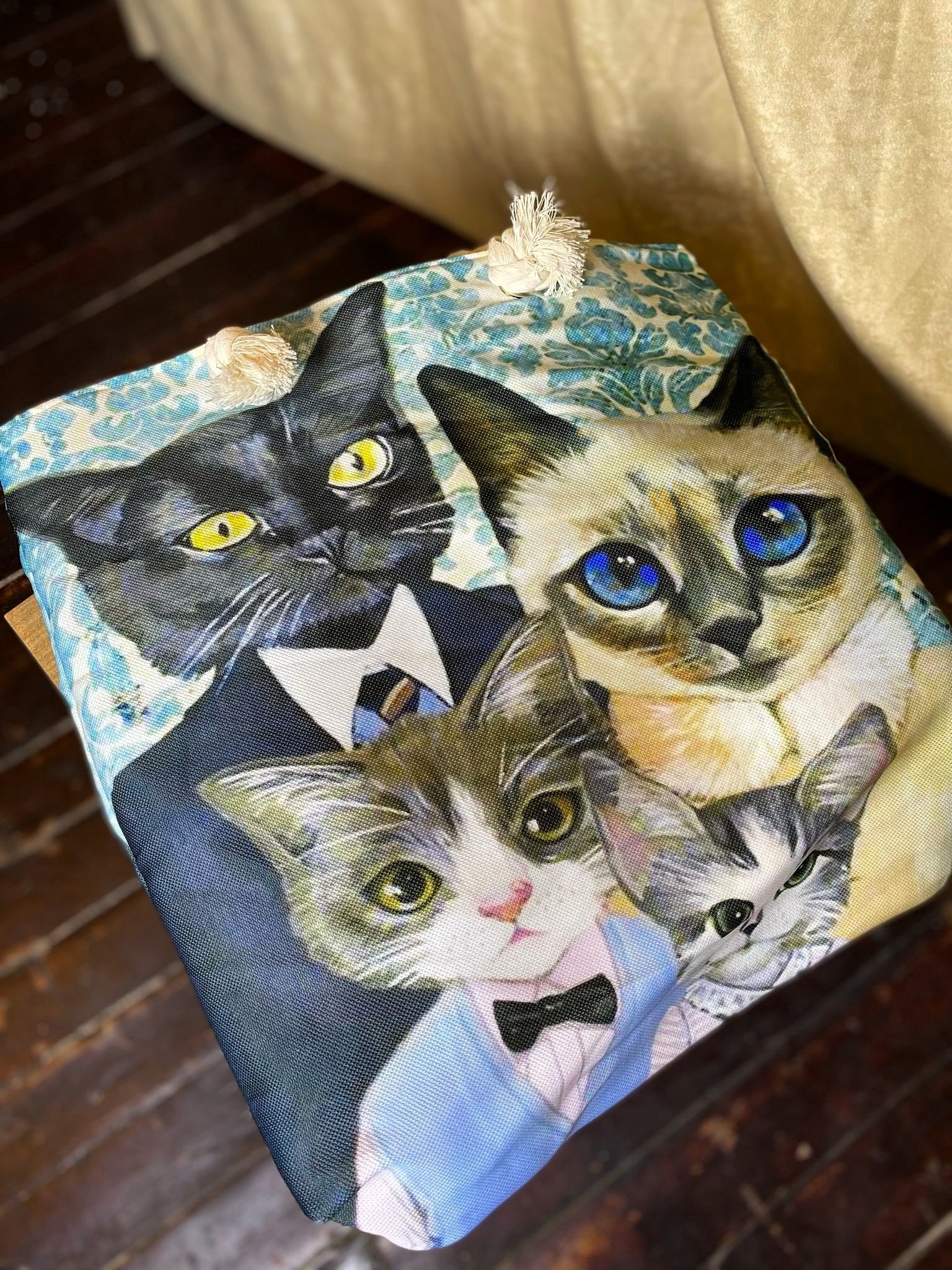 KEDİLER DETAY BEZ ÇANTA
