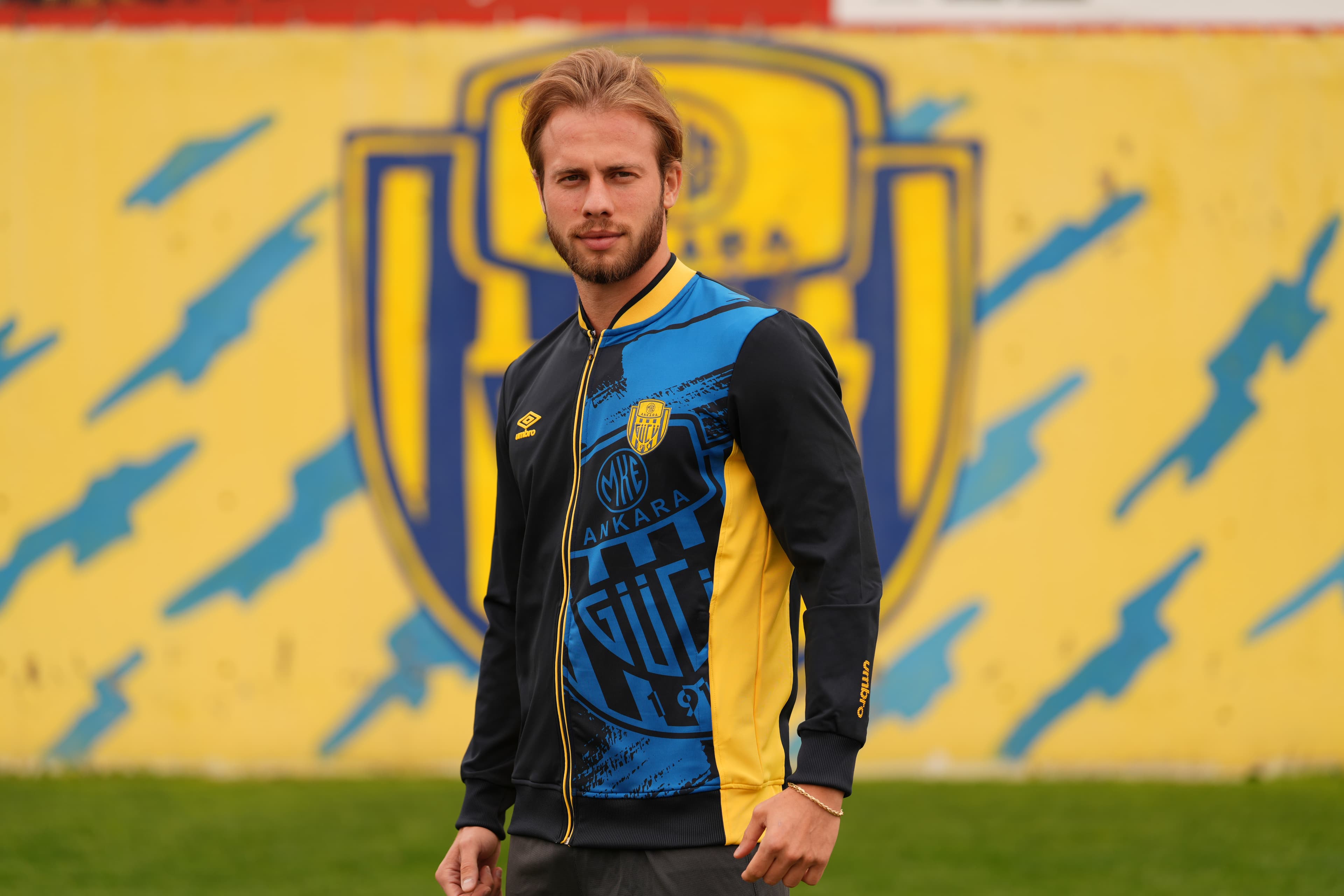 TC-0233 UMBRO ANKARAGÜCÜ SWEAT