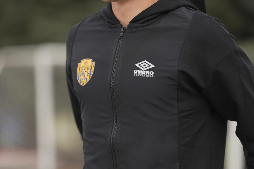 FC-0201 UMBRO NEED SWEAT BLACK