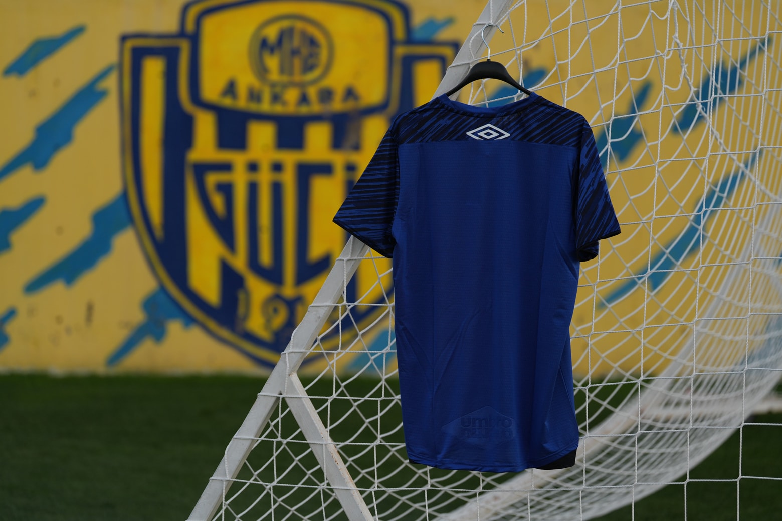 TF-0430 UMBRO PLUS TRAINING TSHIRT SAX