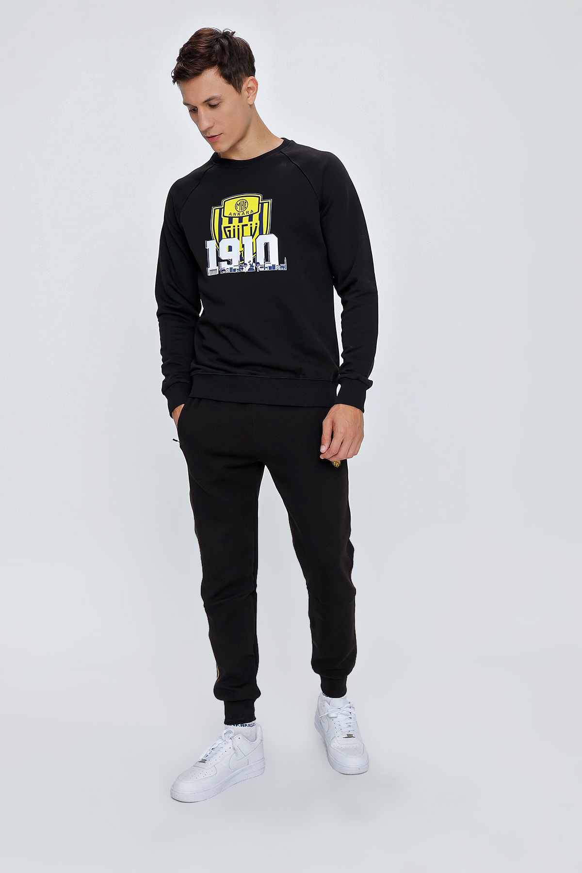 ANKR-0011 SİNCE ERK.SİYAH SIFIR YAKA SWEAT