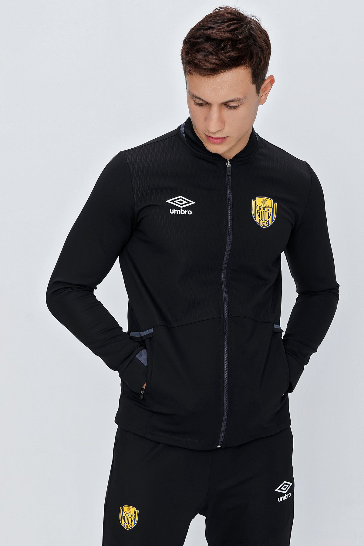 TC-0128 UMBRO DIAMOND CAMP JACKET