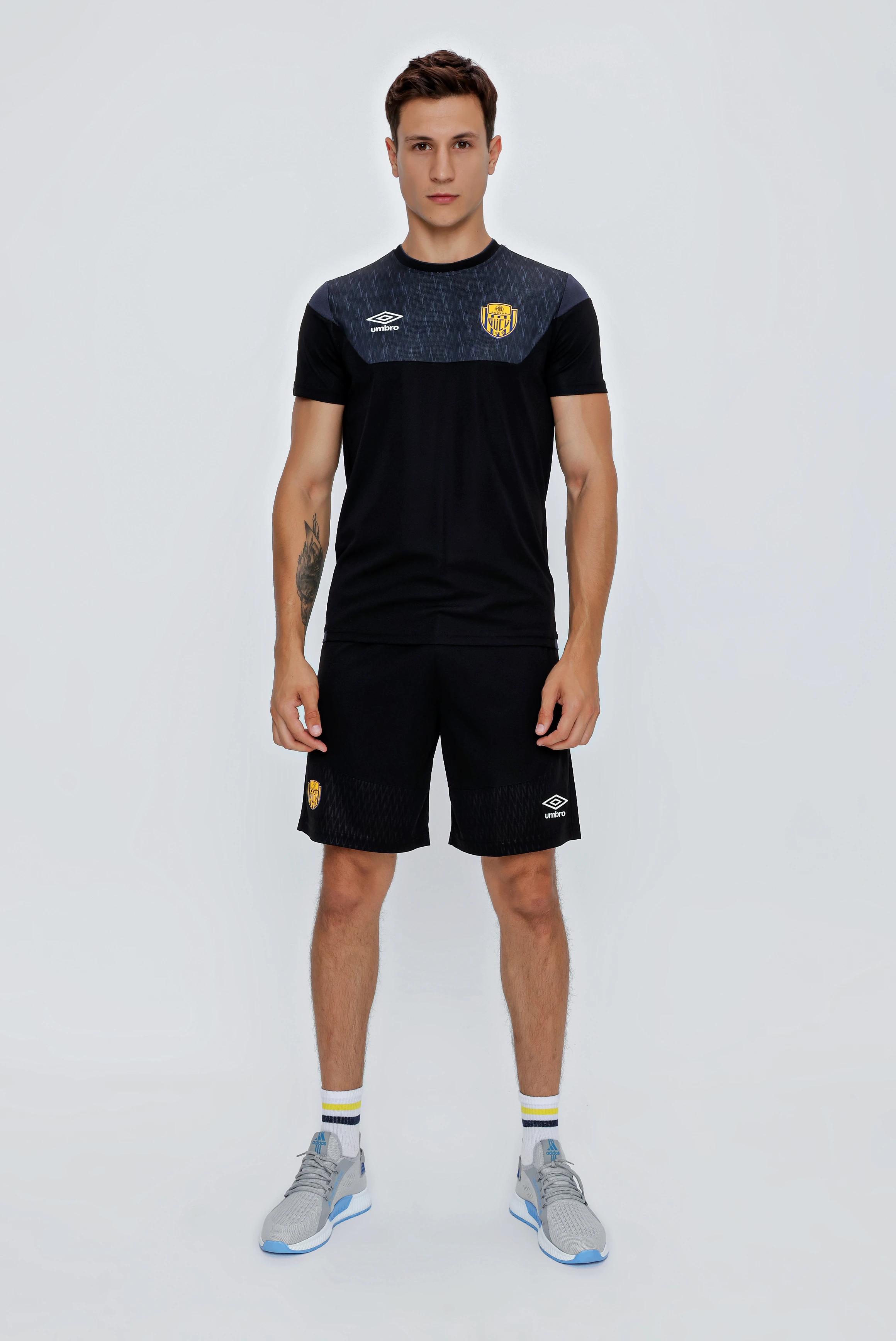 TF-0264 UMBRO DIAMOND TRAINING T-SHIRT