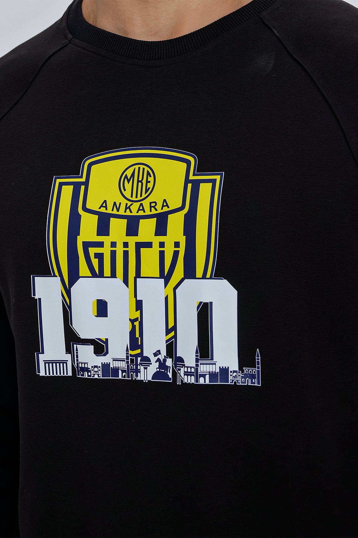 ANKR-0011 SİNCE ERK.SİYAH SIFIR YAKA SWEAT
