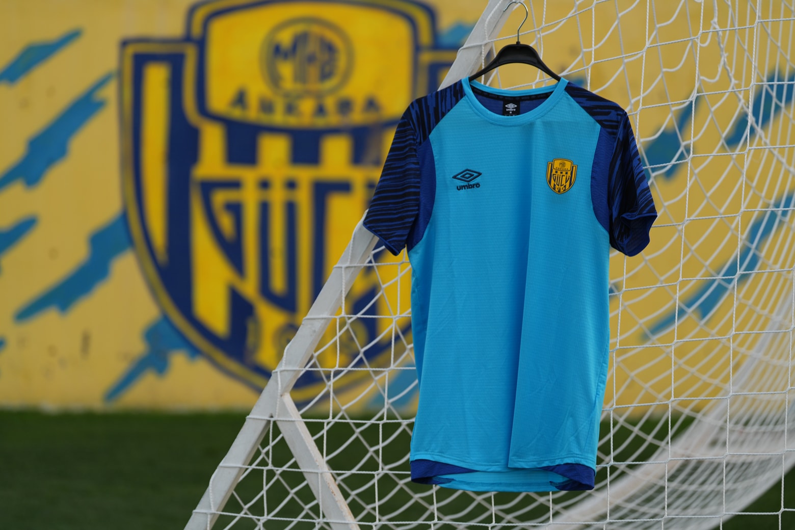 TF-0430 UMBRO PLUS TRAINING TSHIRT A.BLUE