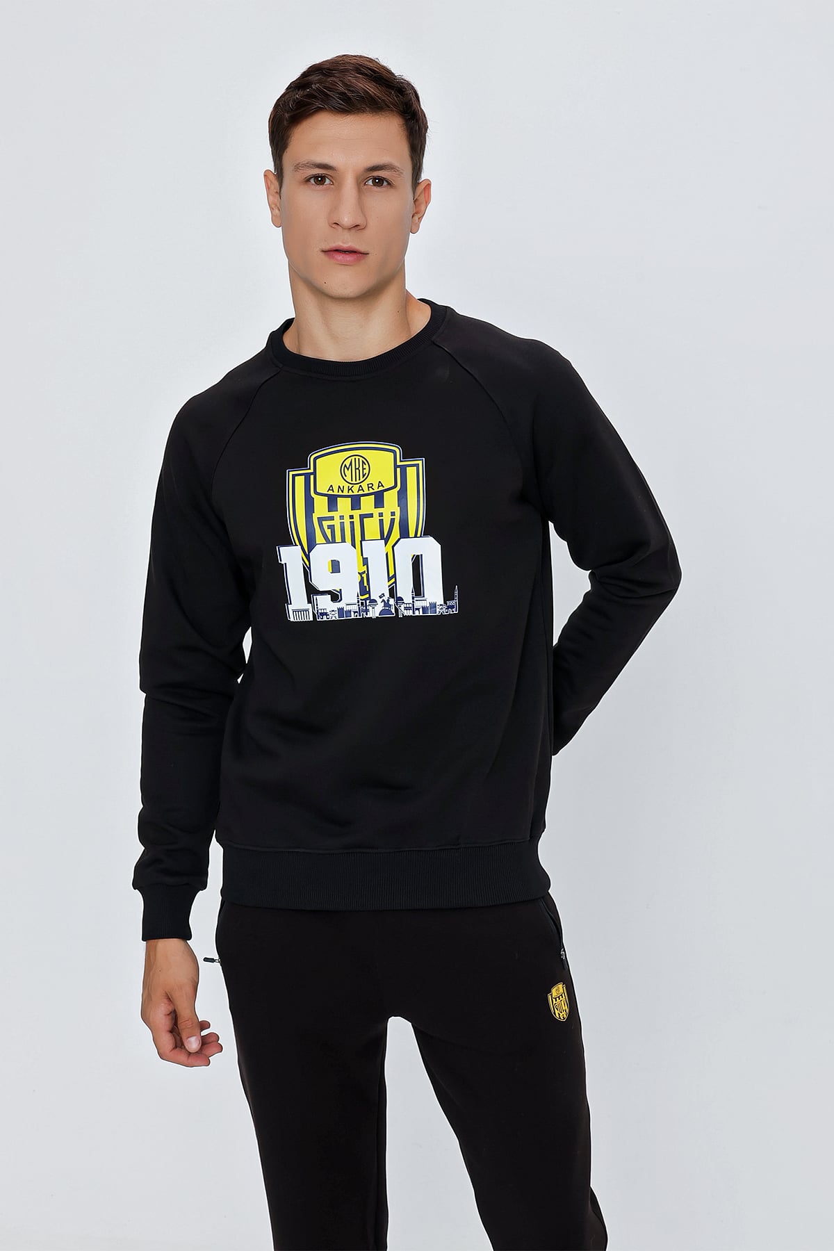 ANKR-0011 SİNCE ERK.SİYAH SIFIR YAKA SWEAT