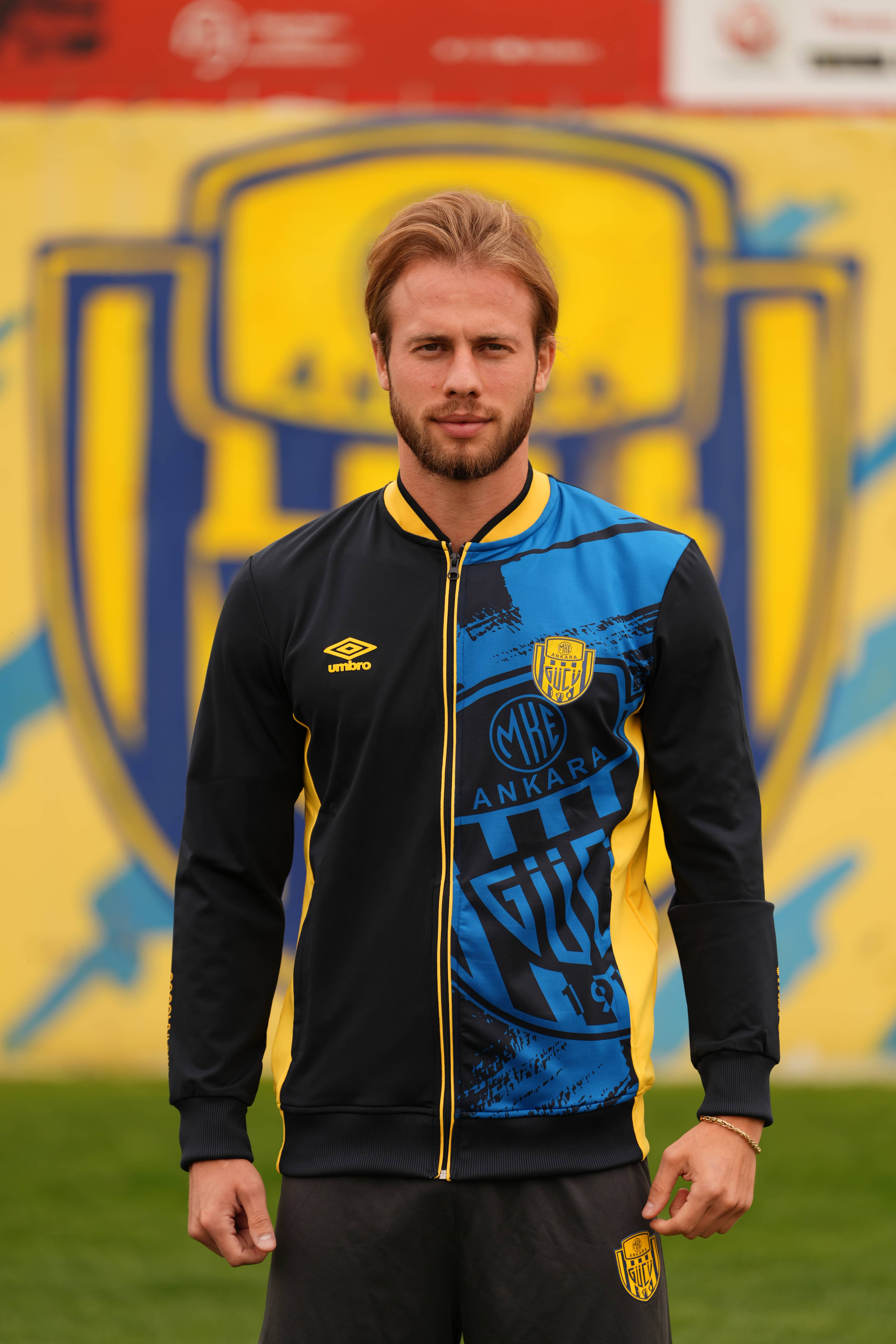 TC-0233 UMBRO ANKARAGÜCÜ SWEAT