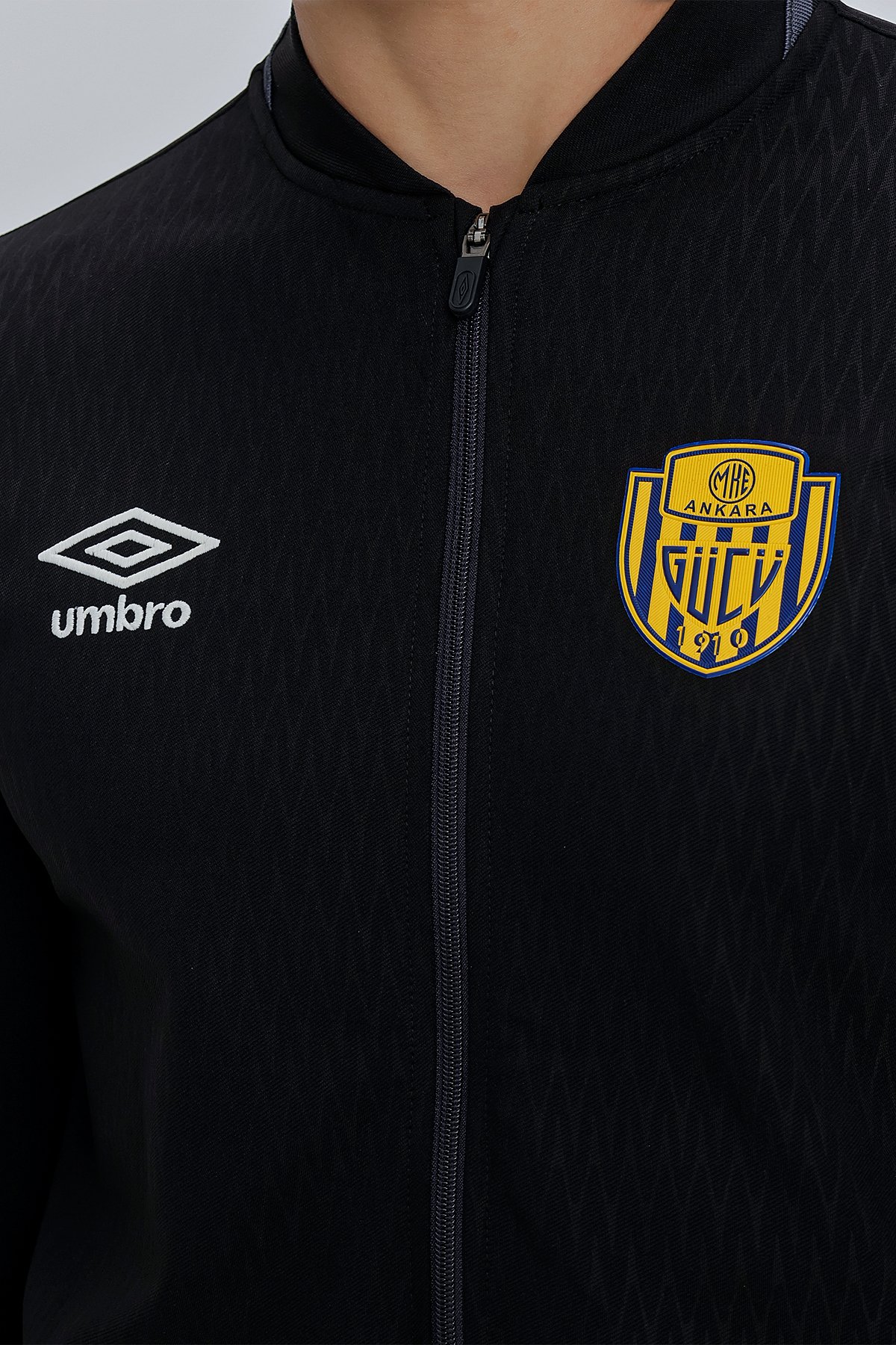 TC-0128 UMBRO DIAMOND CAMP JACKET