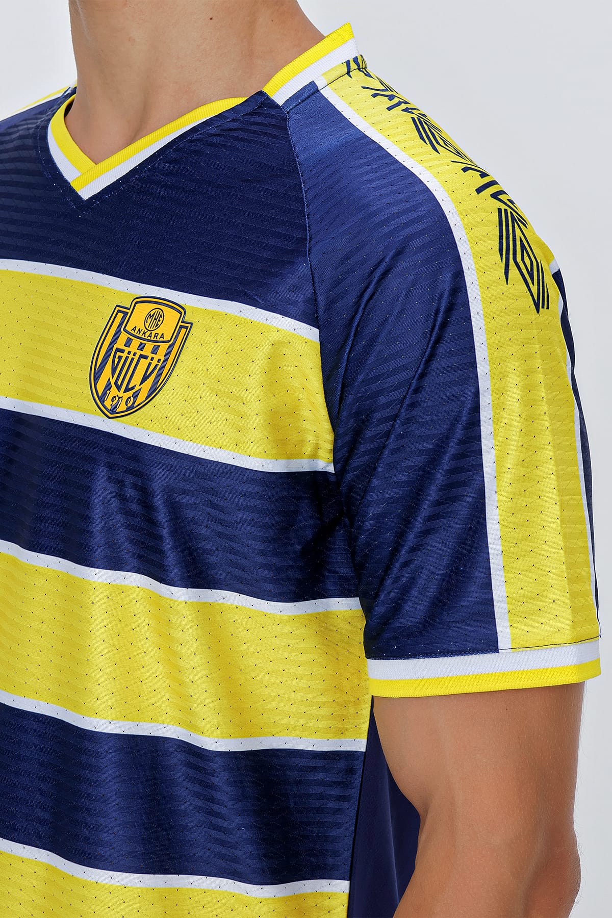 TF-0272 Umbro Ankaragucu Efsane Jersey D.Blue/Yellow
