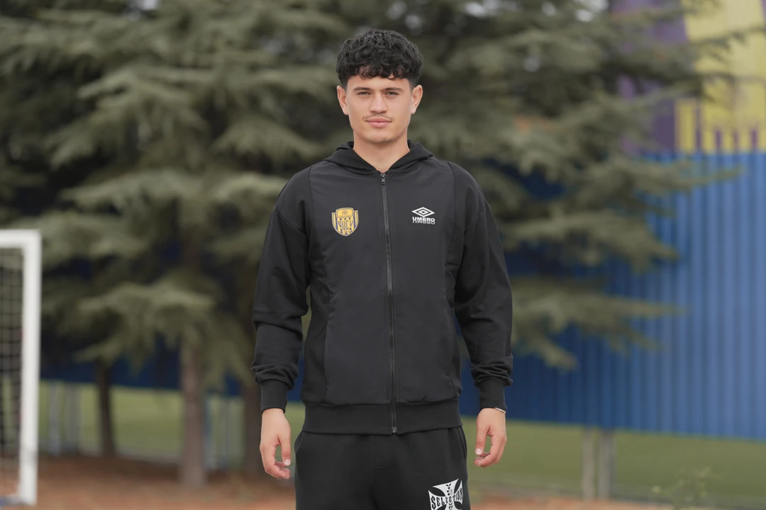 FC-0201 UMBRO NEED SWEAT BLACK