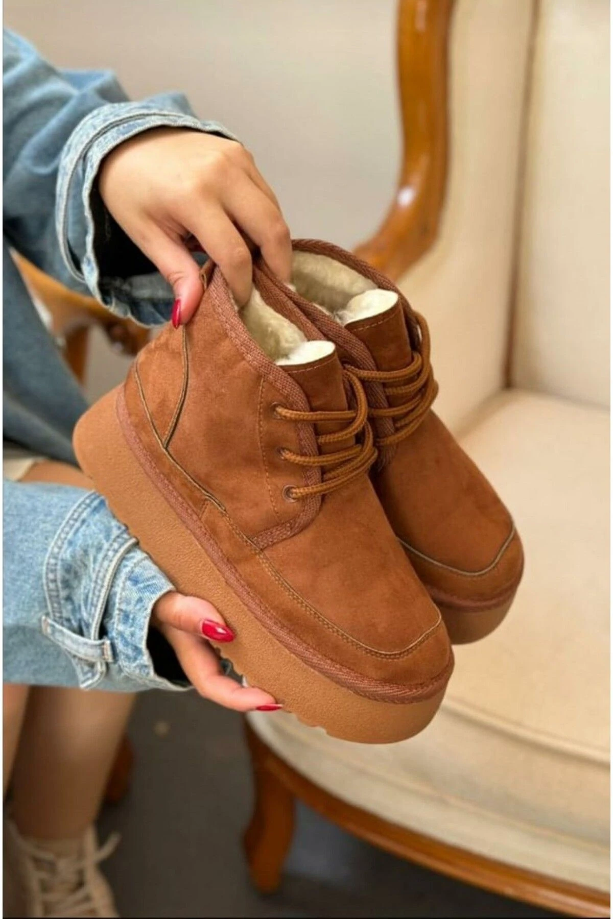 Kadın Kalın Taban Içi Kürklü Yarım Bot Bağcıklı Tefis Süet