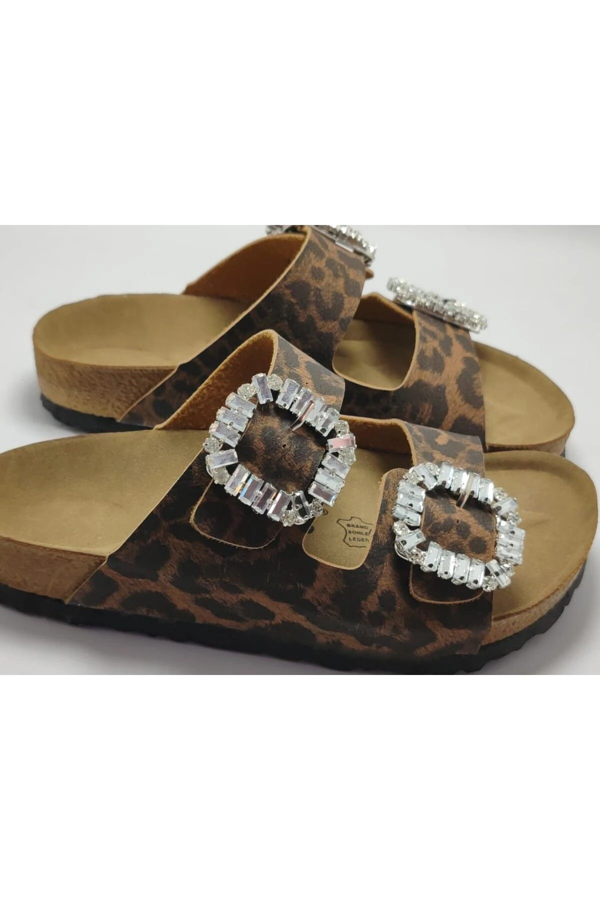 Leopar Taşlı Mantar Tabanlı Çift Tokalı Herşeyle Kombin Terlik