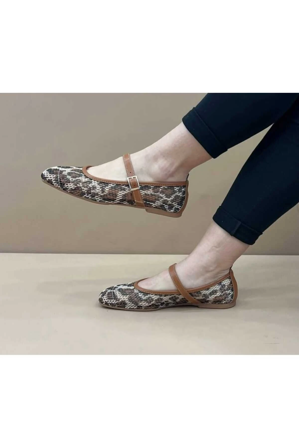 Leopar Süet Şık Günlük Ortopedik Tabanlı Kadın Babet