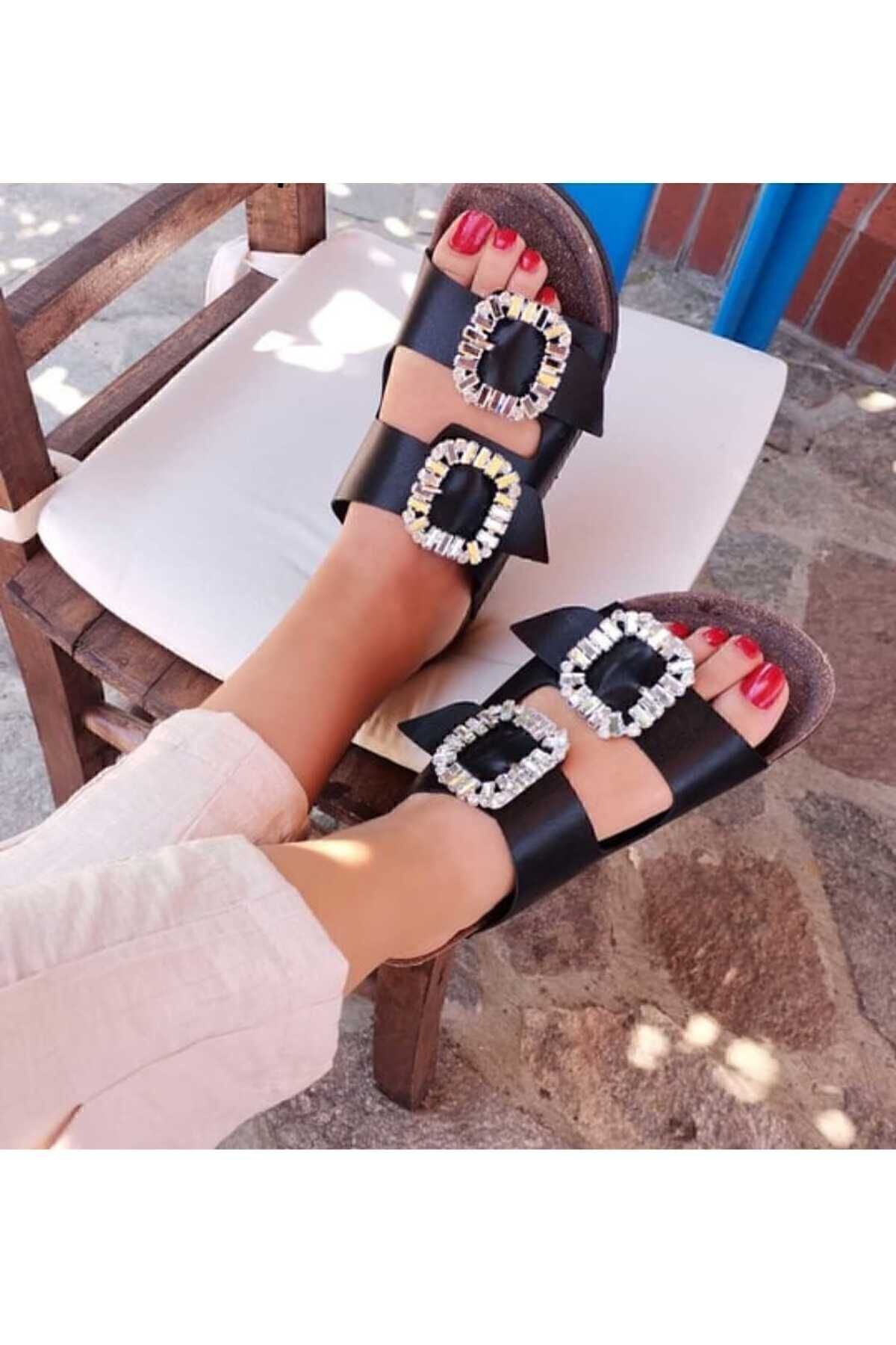 günlük taşlı terlik