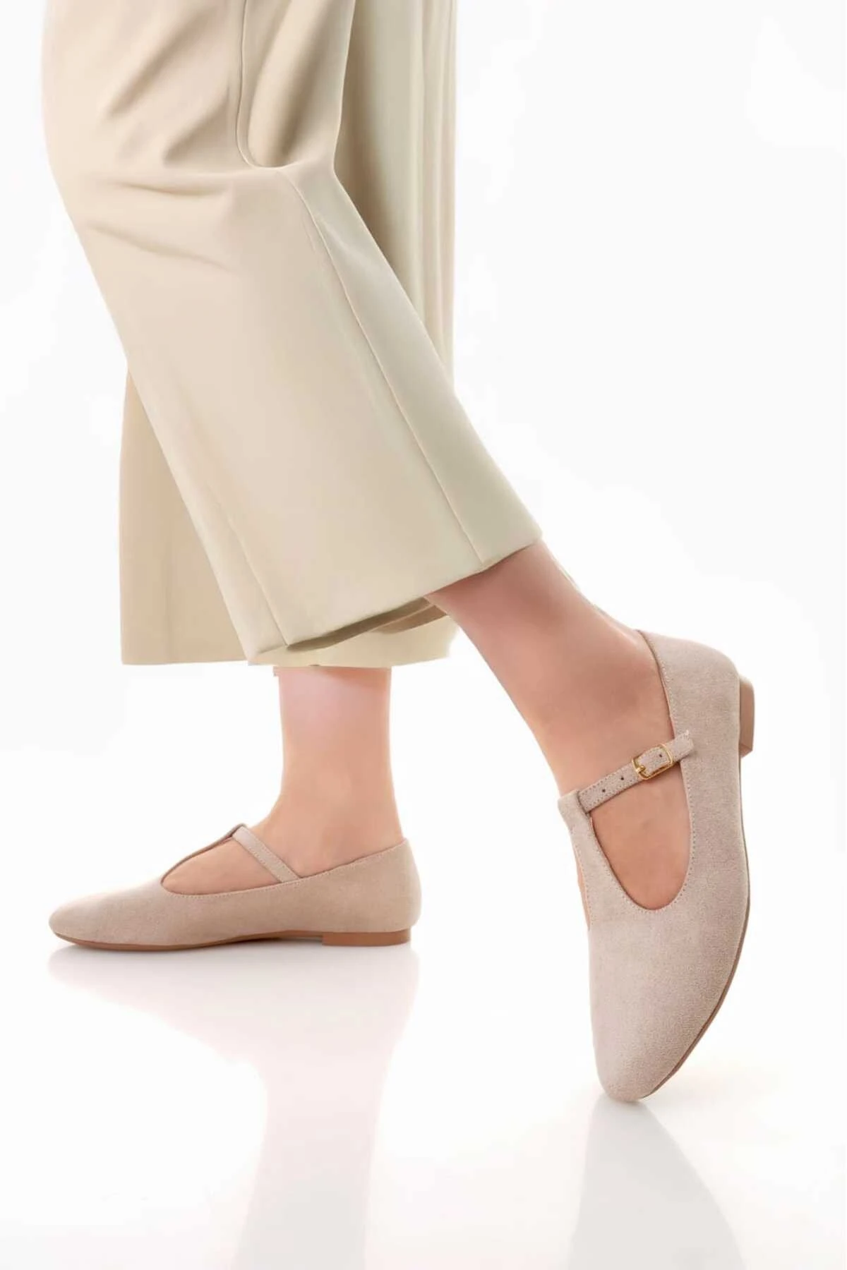 Siyah Süet T-Strap Mary Jane Tasarım Babet - Bej Süet