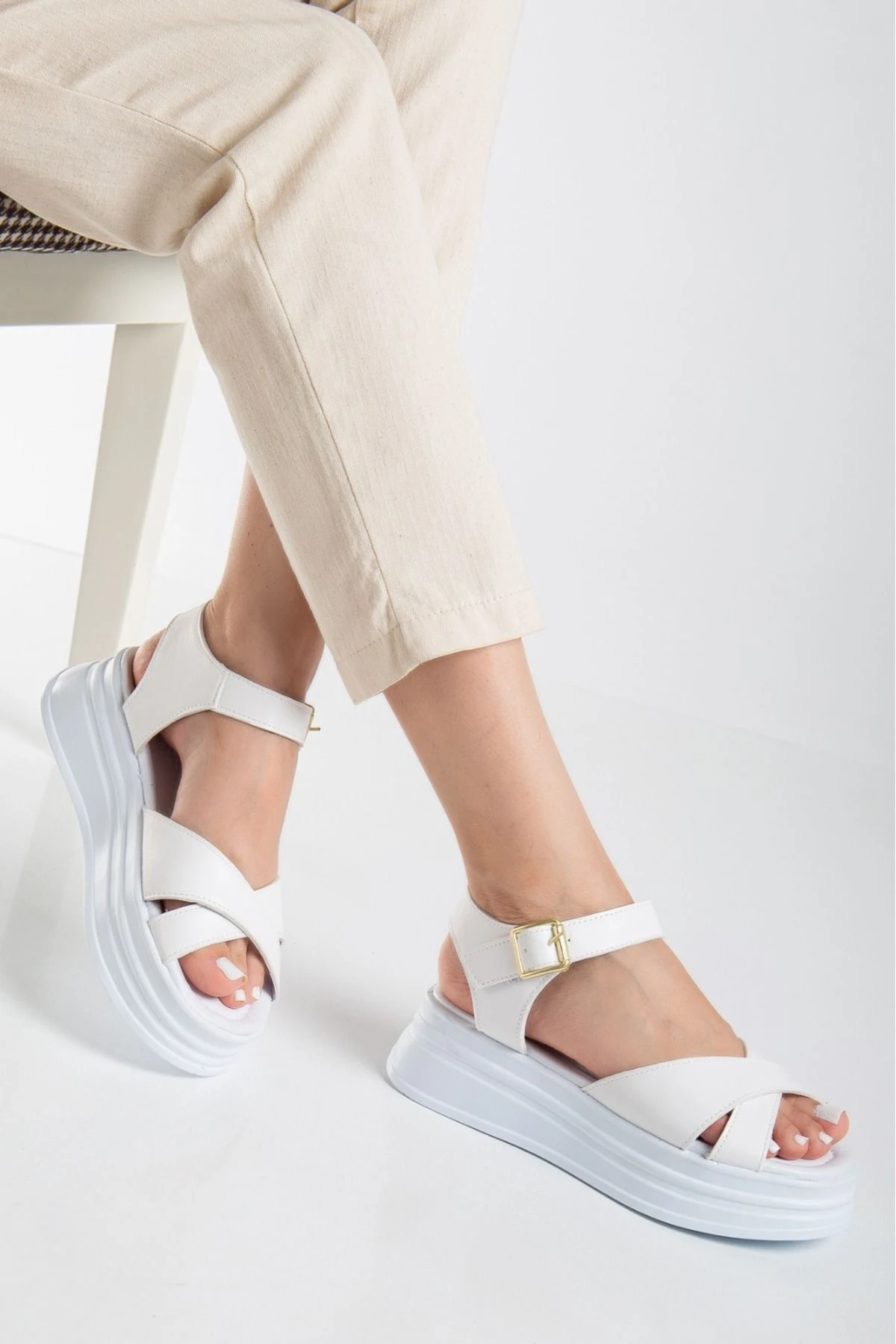 Sade Düz Platform Dolgu Taban Sandalet