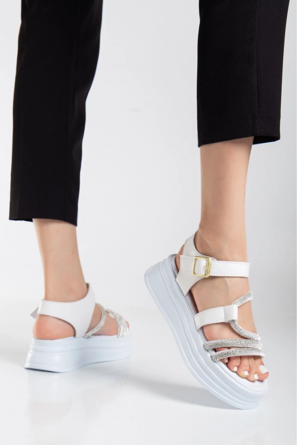 Taşlı Platform Dolgu Taban Sandalet