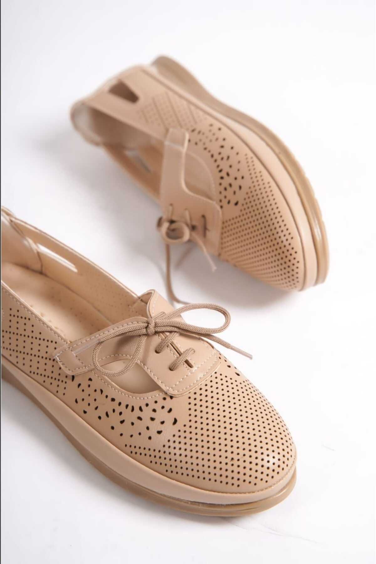 siyah delikli rahat babet