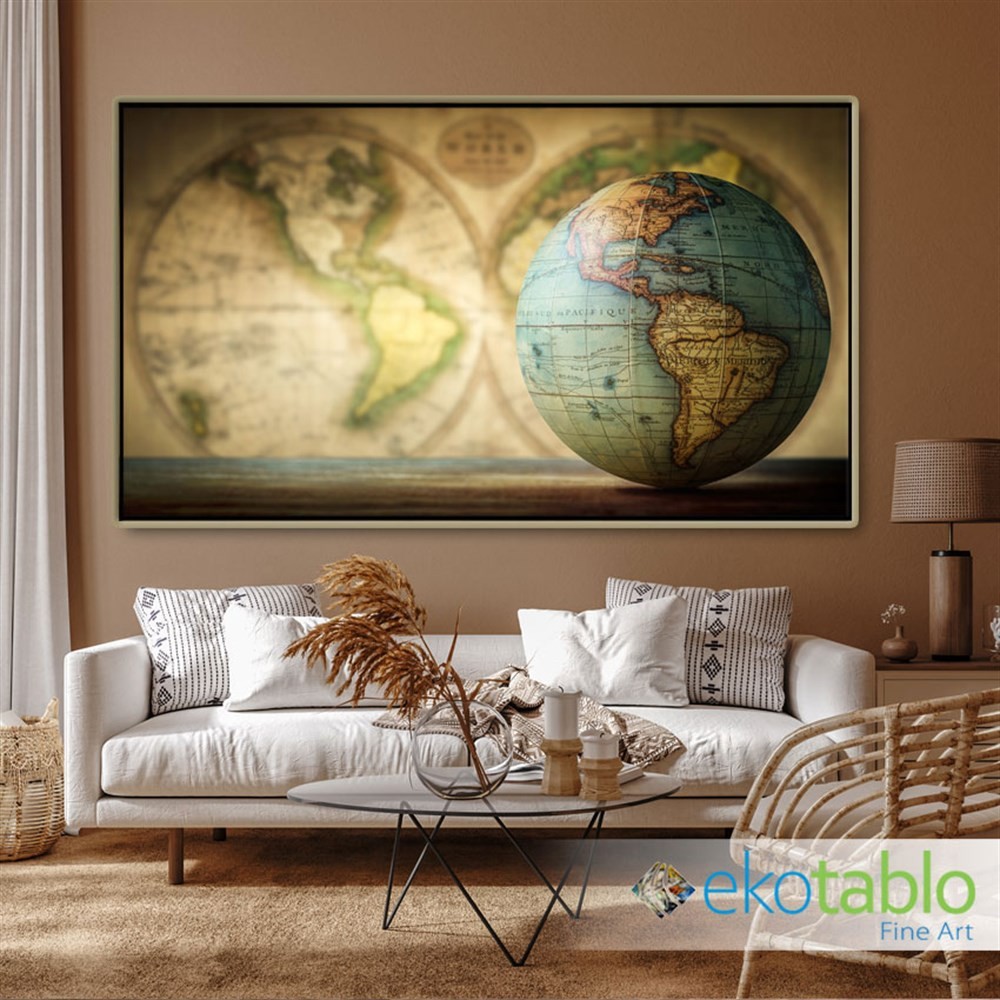 Harita Önünde Dünya Küresi Kanvas Tablo image