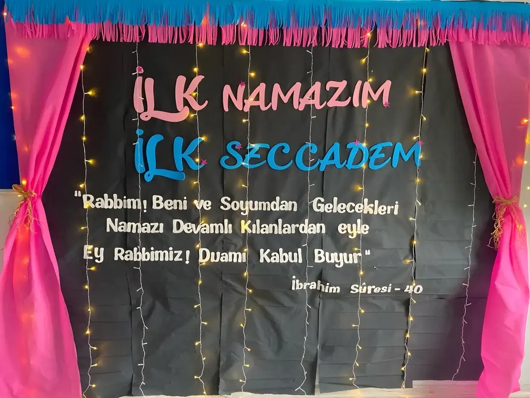 İlk Seccadem İlk Namazım Panosu
