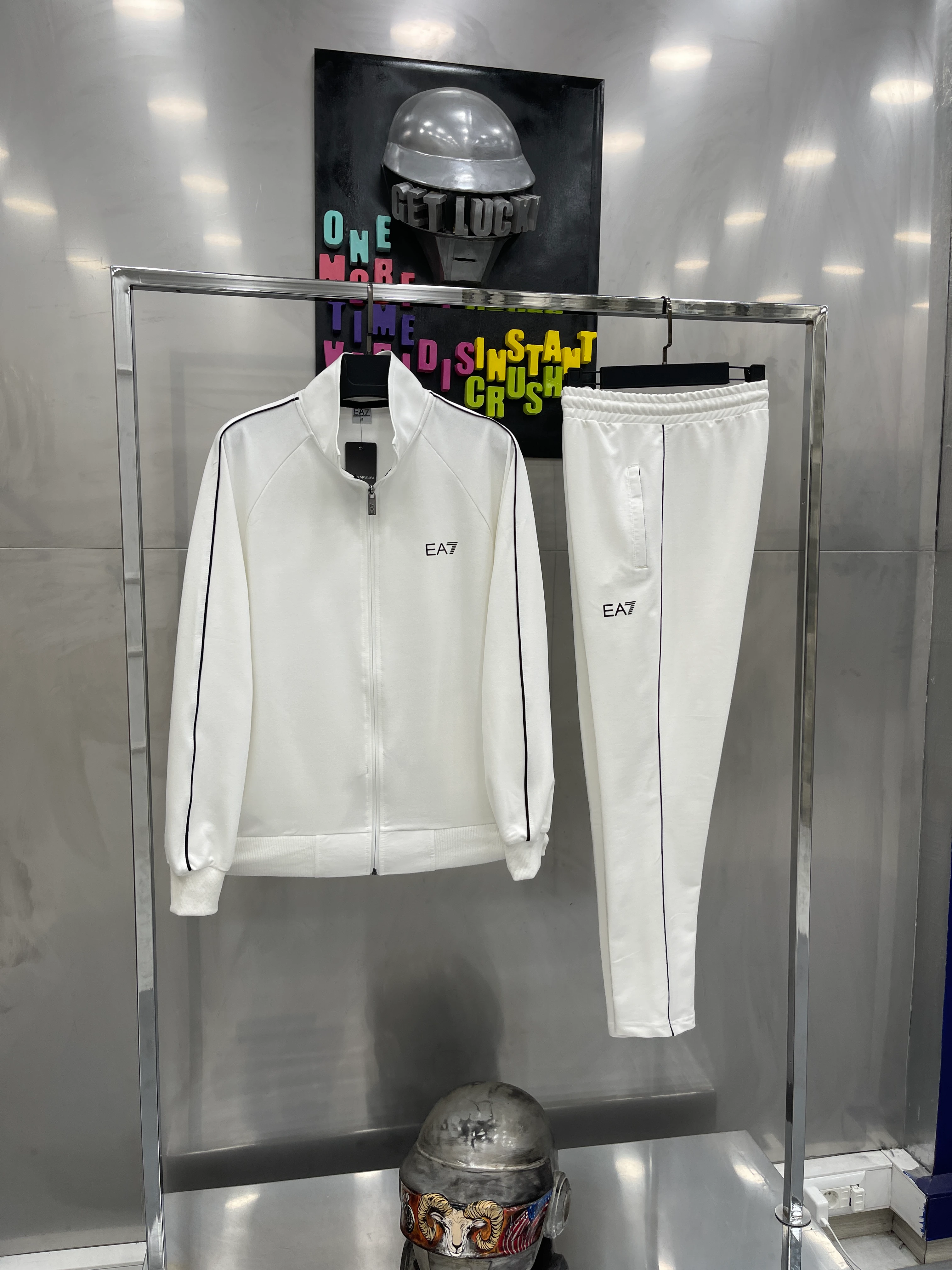 EA7 İthal Beyaz Klasik Eşofman Takımı