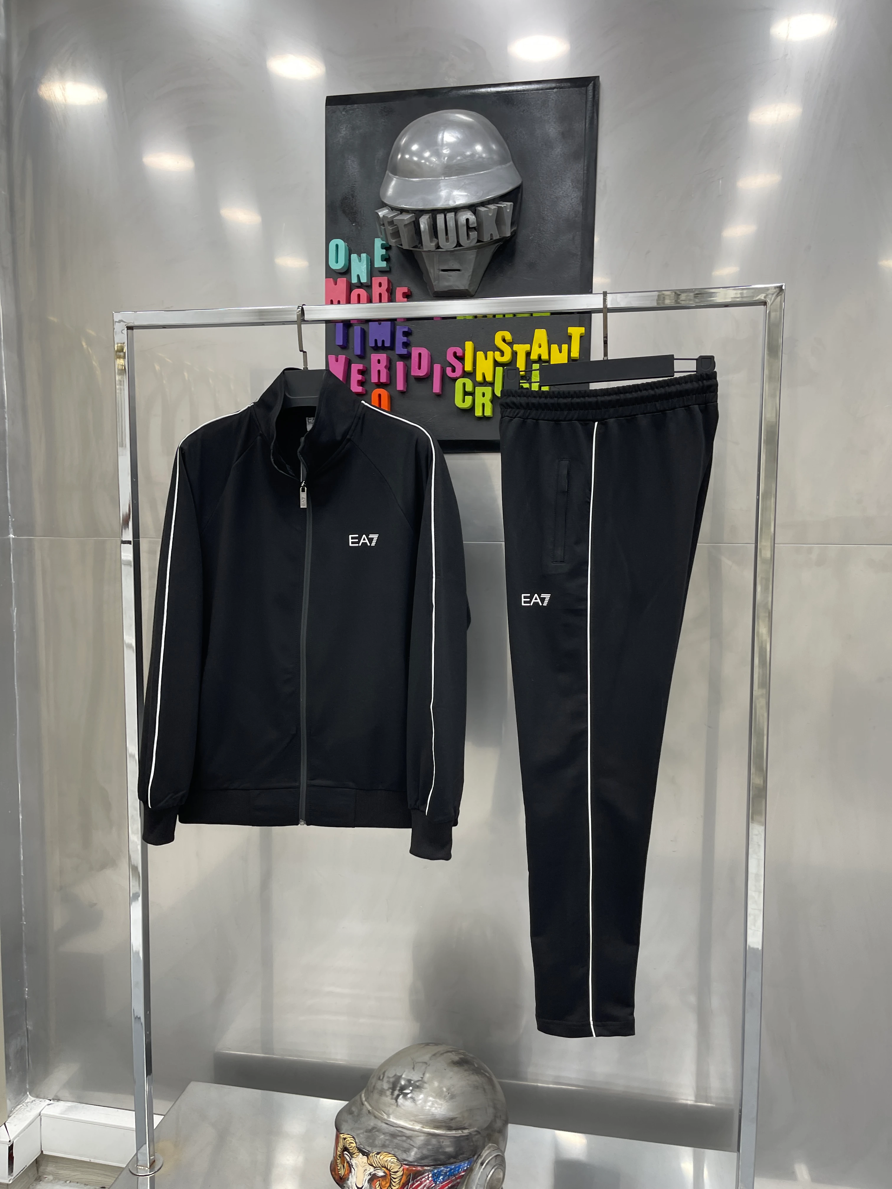 EA7 İthal Siyah Klasik Eşofman Takımı