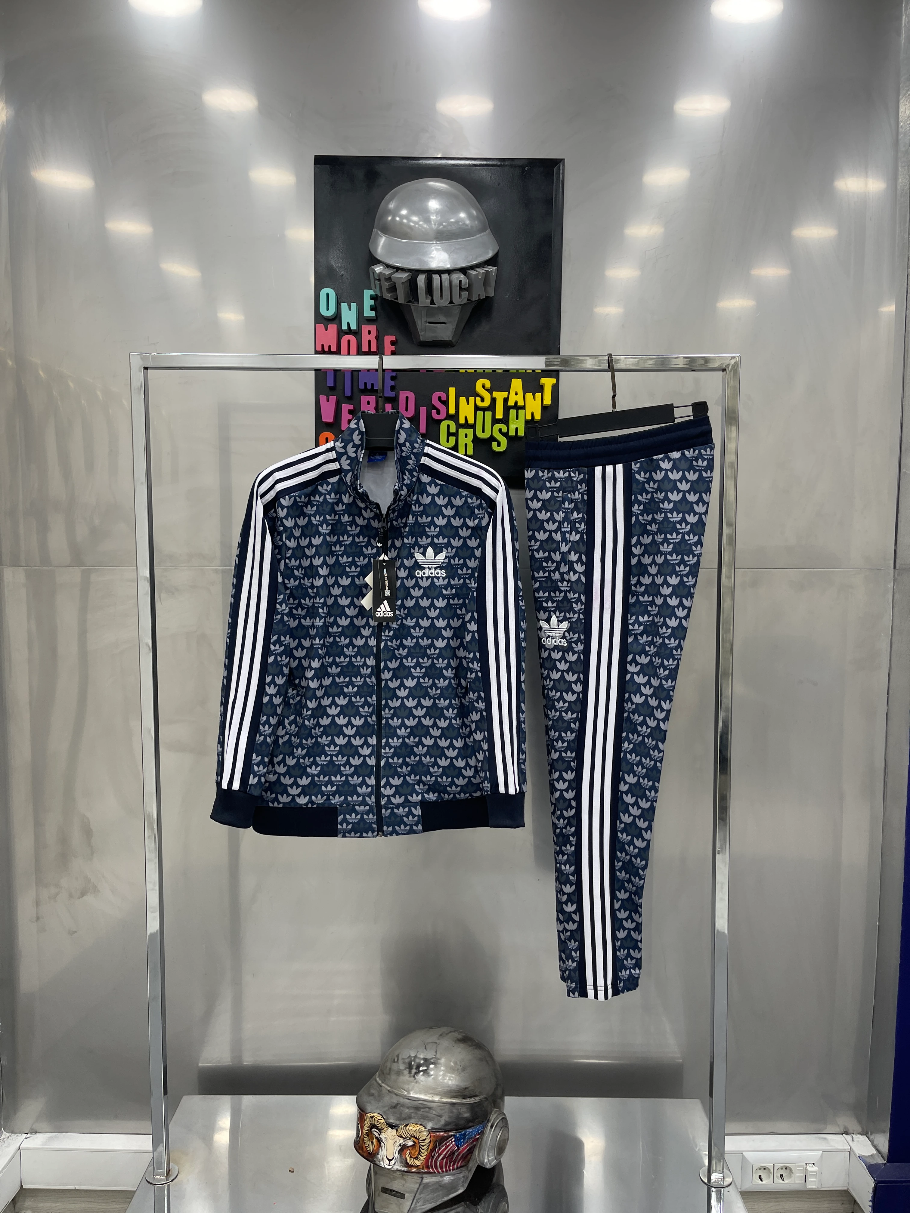 ADİDS İthal Mavi-Siyah-Beyaz Logo İşlemeli Eşofman Takımı