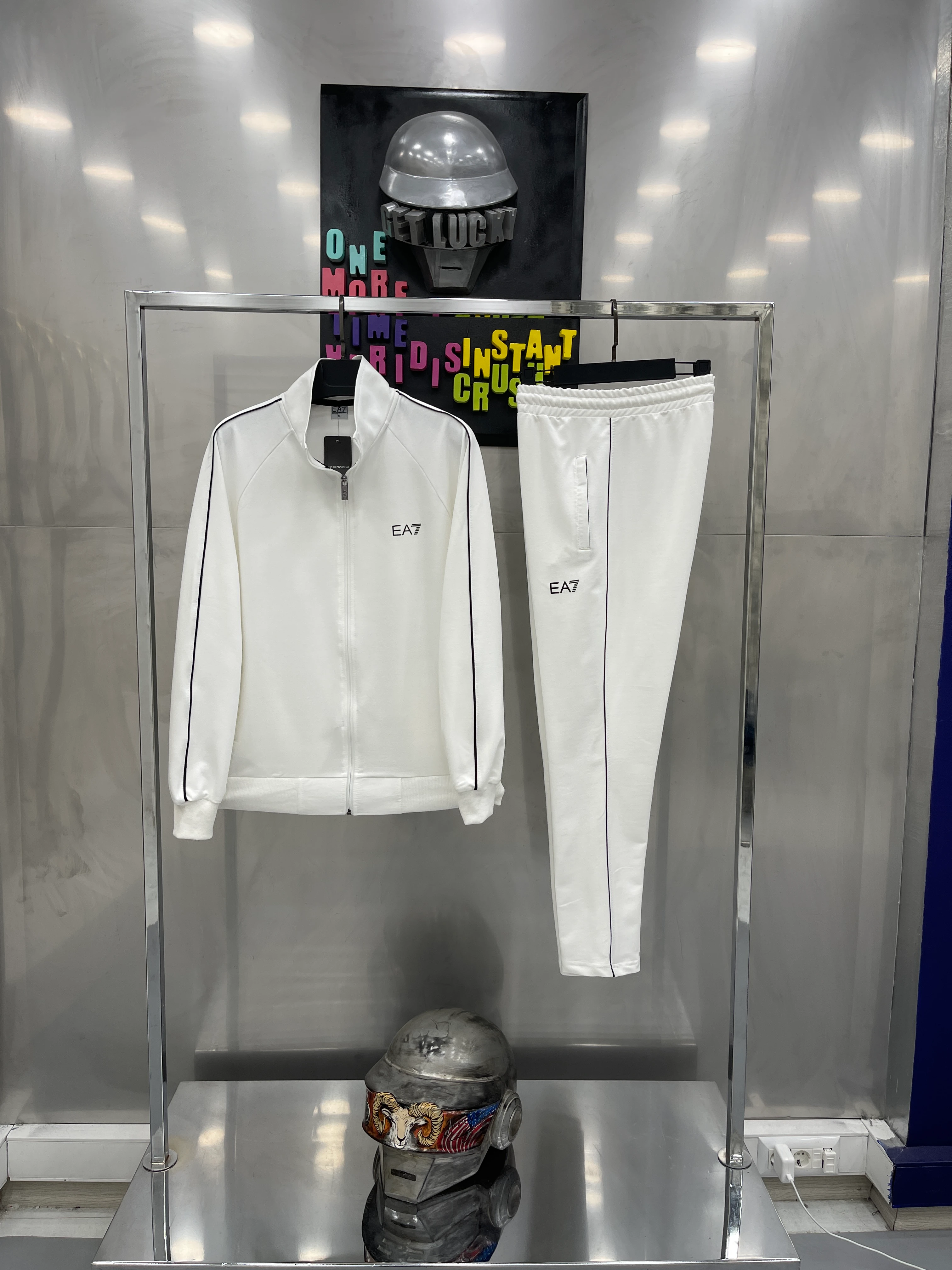 EA7 İthal Beyaz Klasik Eşofman Takımı