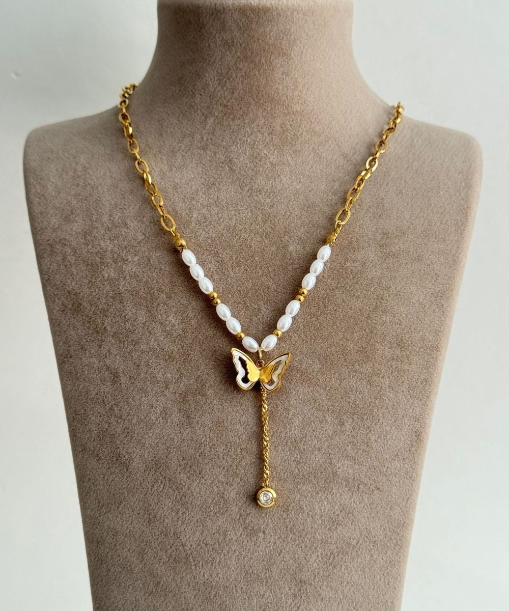 Çelik İnci Kelebek Sedef Kolye