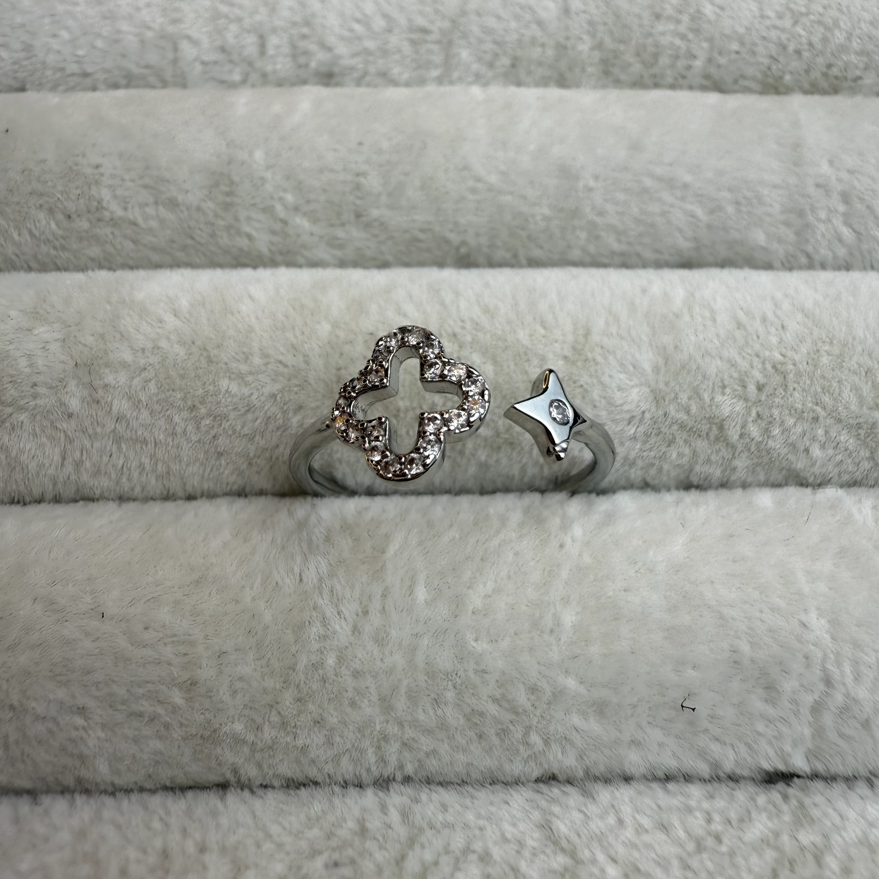 Çelik Silver Yonca Yüzük 