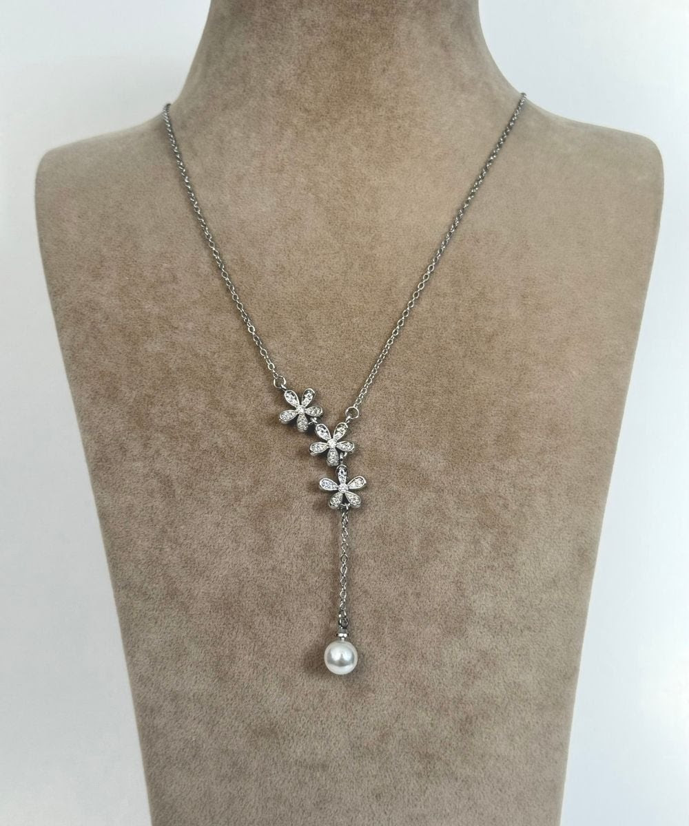 Çelik Papatya İnci Y Silver Kolye