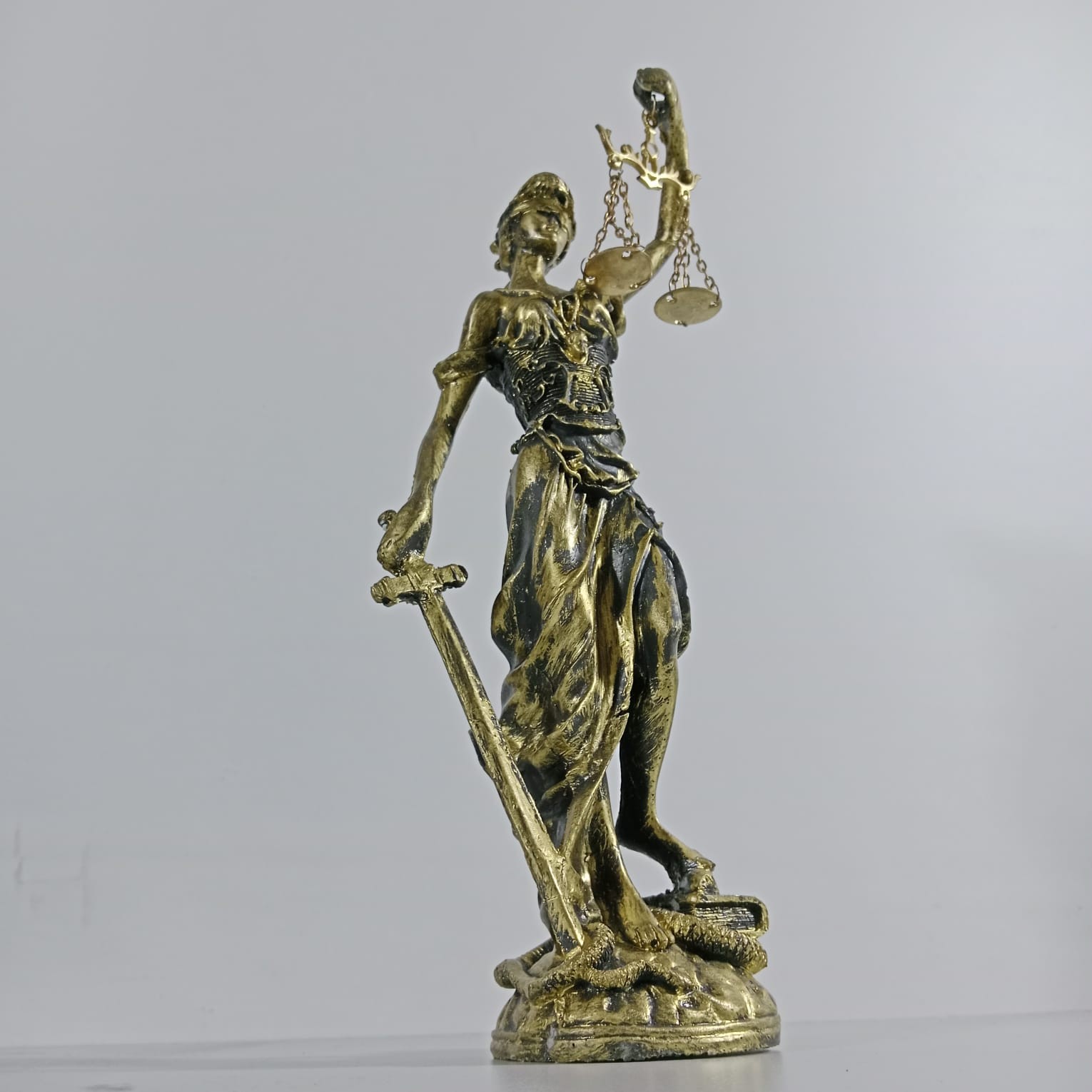 STATUE OF JUSTICE