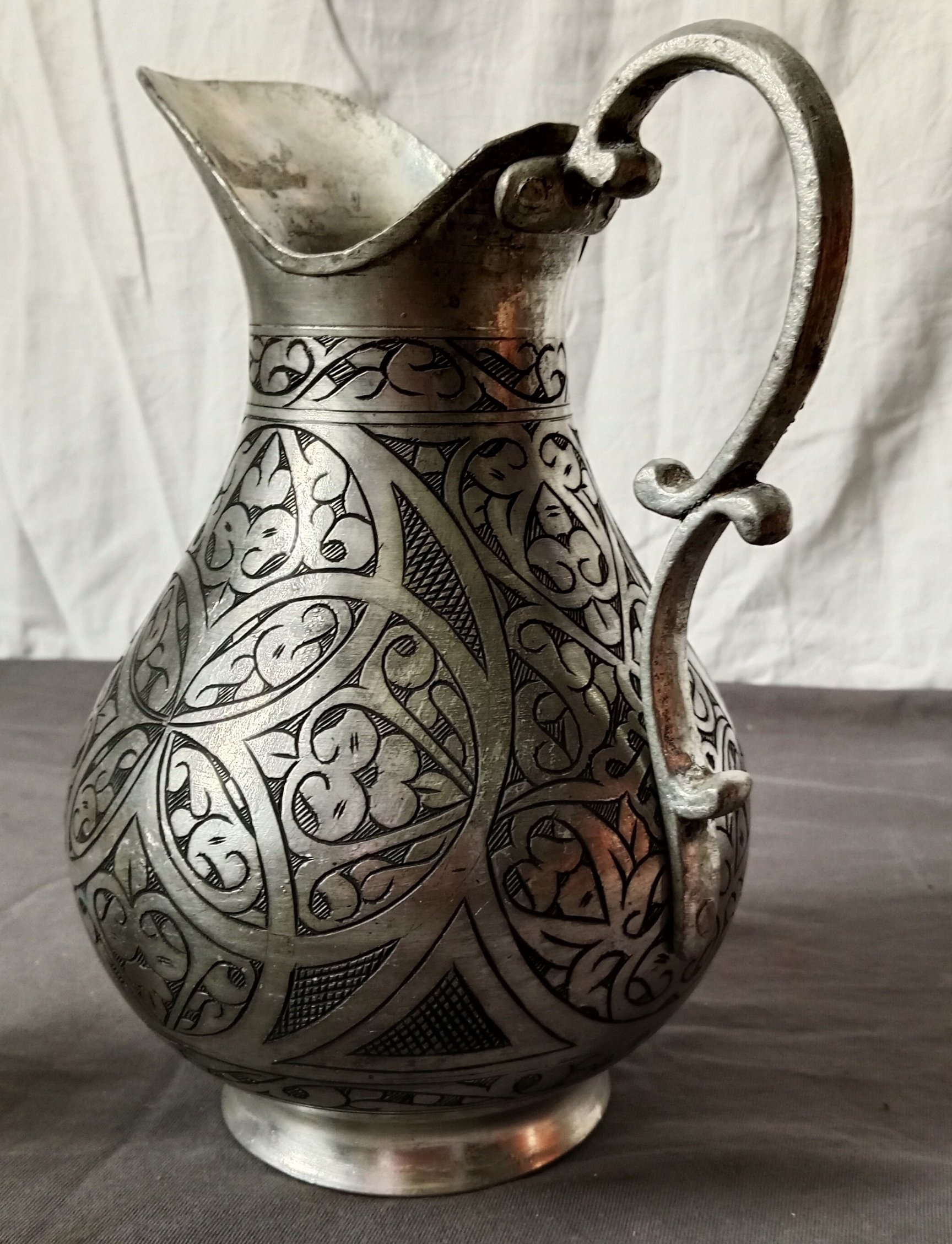 Bakır sürahi takımı