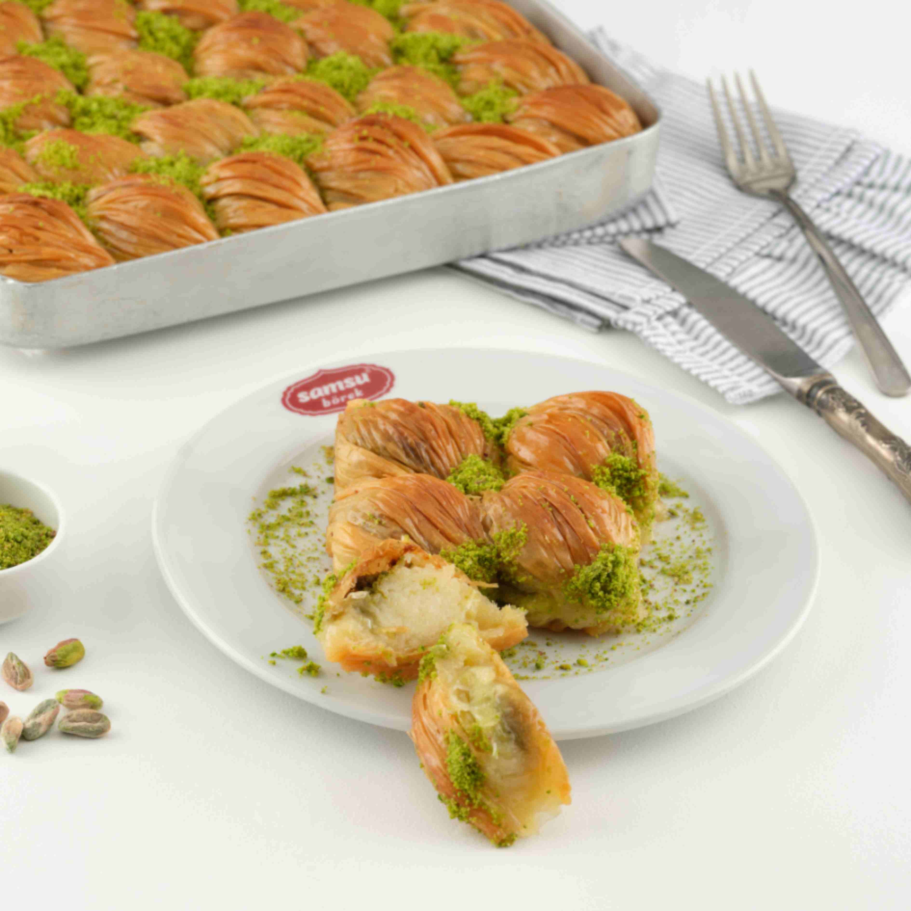 Midye Baklava