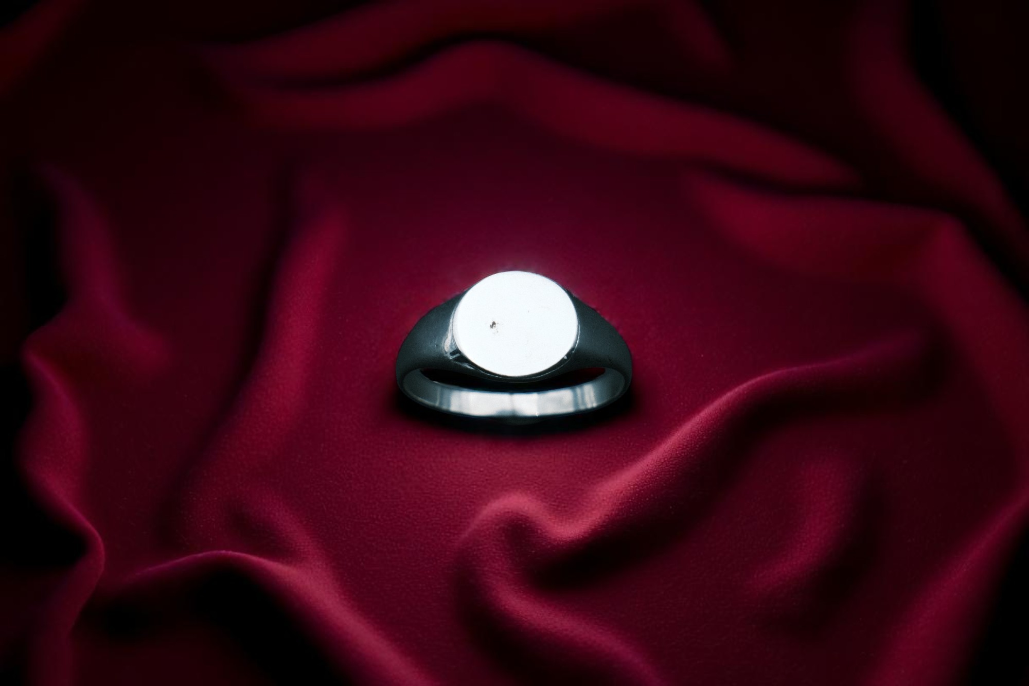 Round Signet