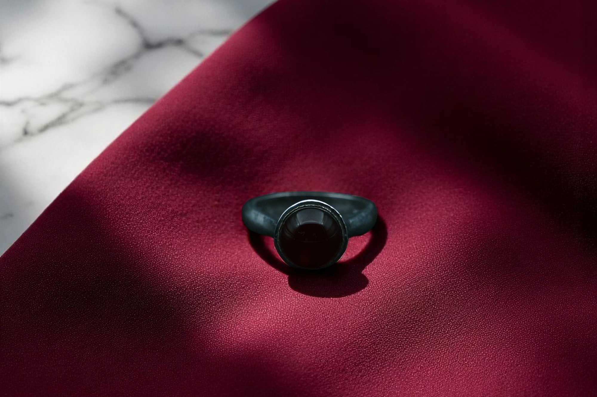 Scarlet Elegance main variant image