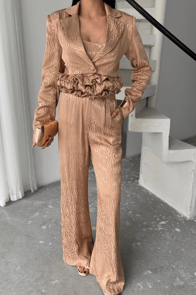 JAKARLI BLUZU TASARIM DETAYLI CEKET-PANTOLON-BLUZ 3 LÜ TAKIM - Bej