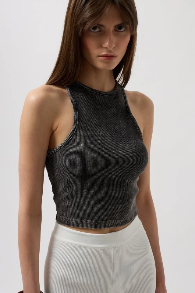 Yıkamalı Halter Yaka Crop Bluz