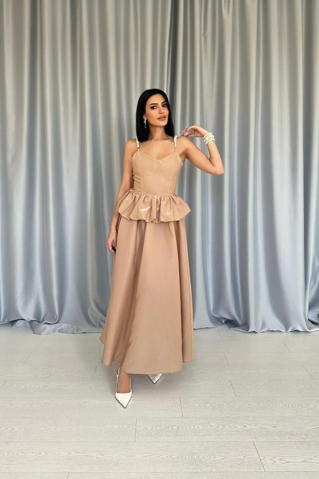 Camel Beli Büzgülü İnci Askılı Uzun Elbise