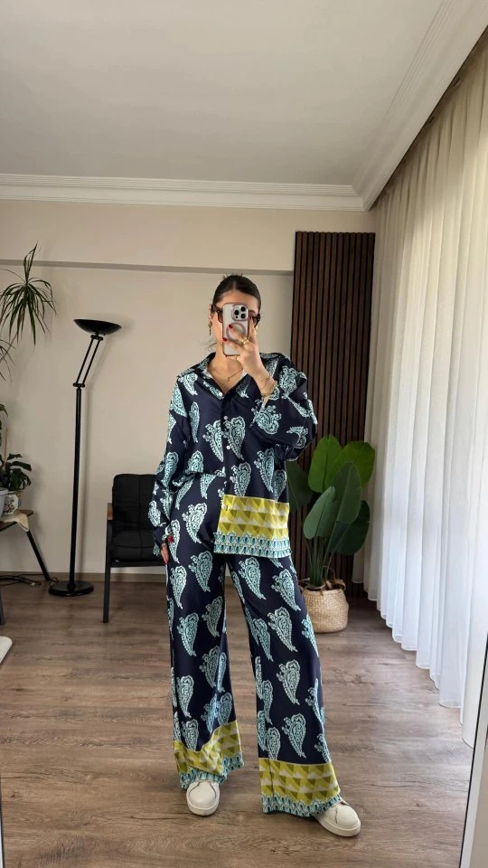 Desenli Saten Bol Takım - İndigo