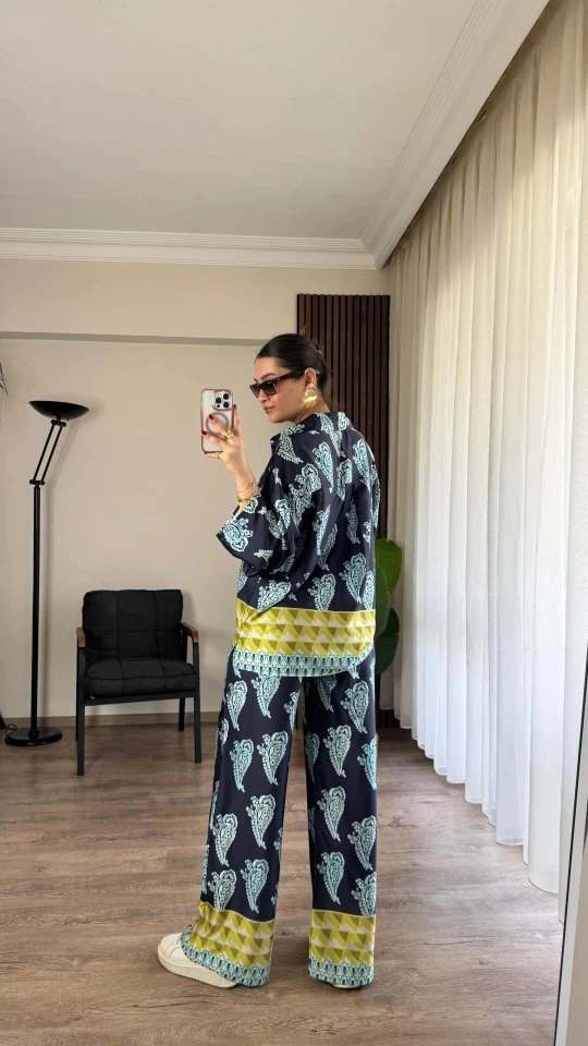 Desenli Saten Bol Takım - İndigo