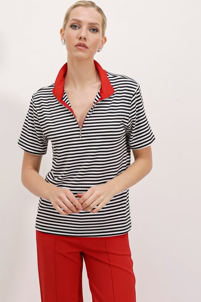 Kırmızı Polo Yaka Fermuarlı Çizgili Tişört 0497