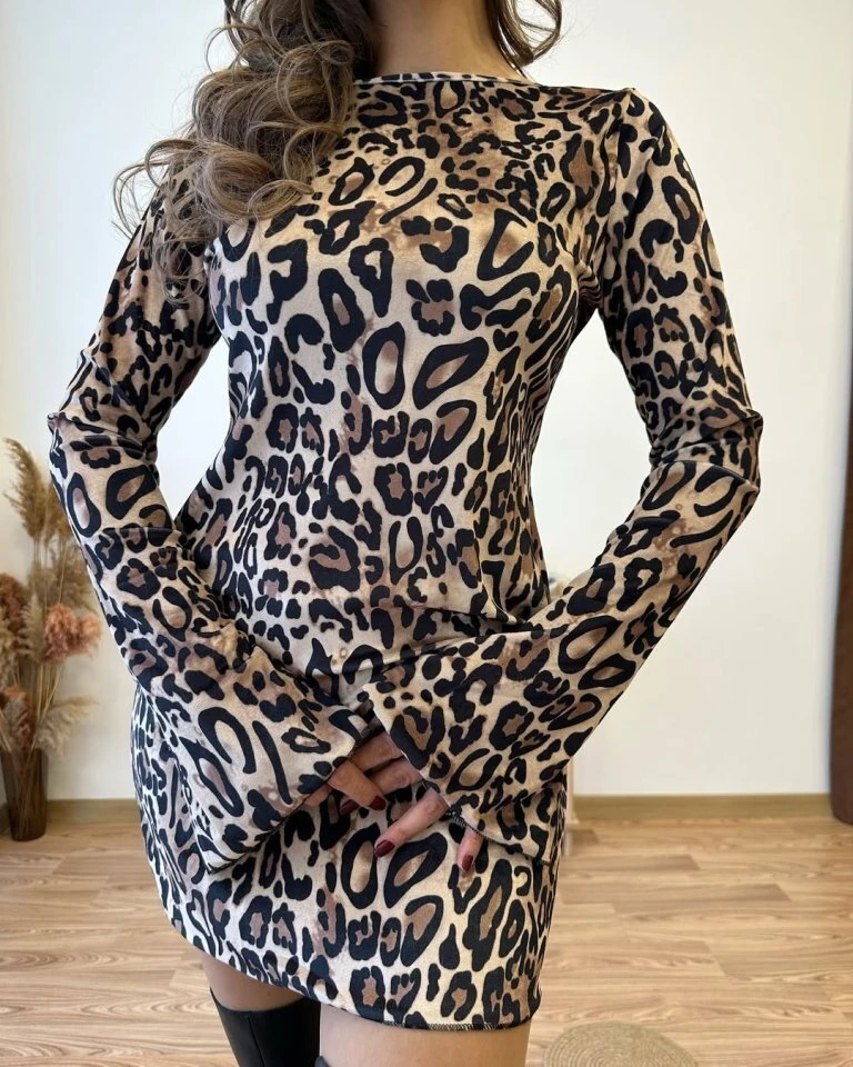 Kadın Uzun Kollu Kayık Yaka Leopar Baskılı Mini Elbise
