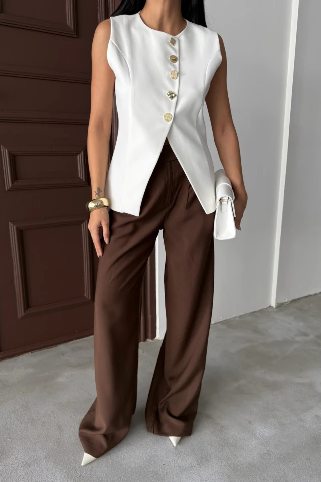 GOLD DÜĞME DETAYLI YELEK - Siyah