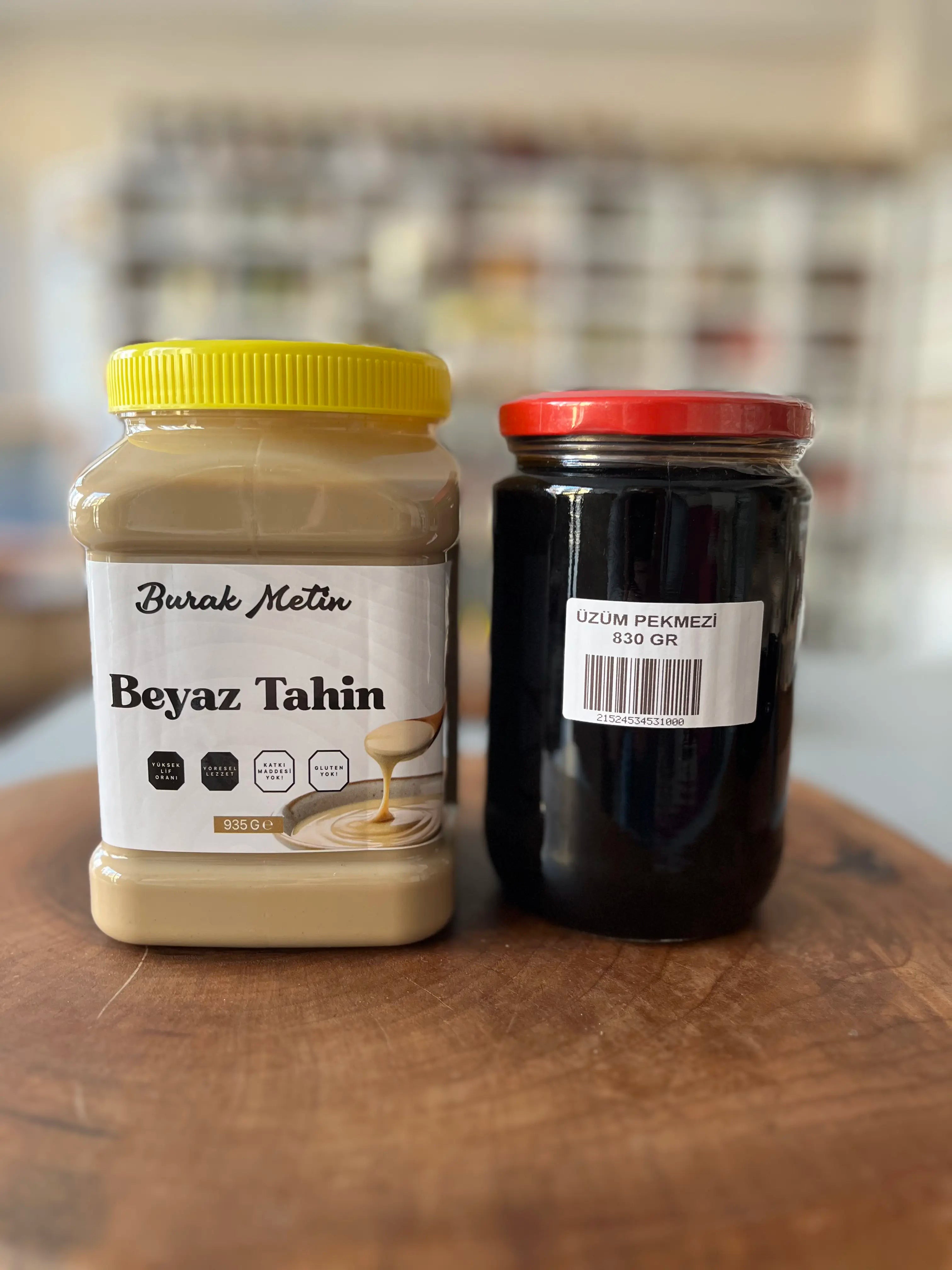 Beyaz Çiğ Tahin 935 GR + Üzüm Pekmezi 850 Gr