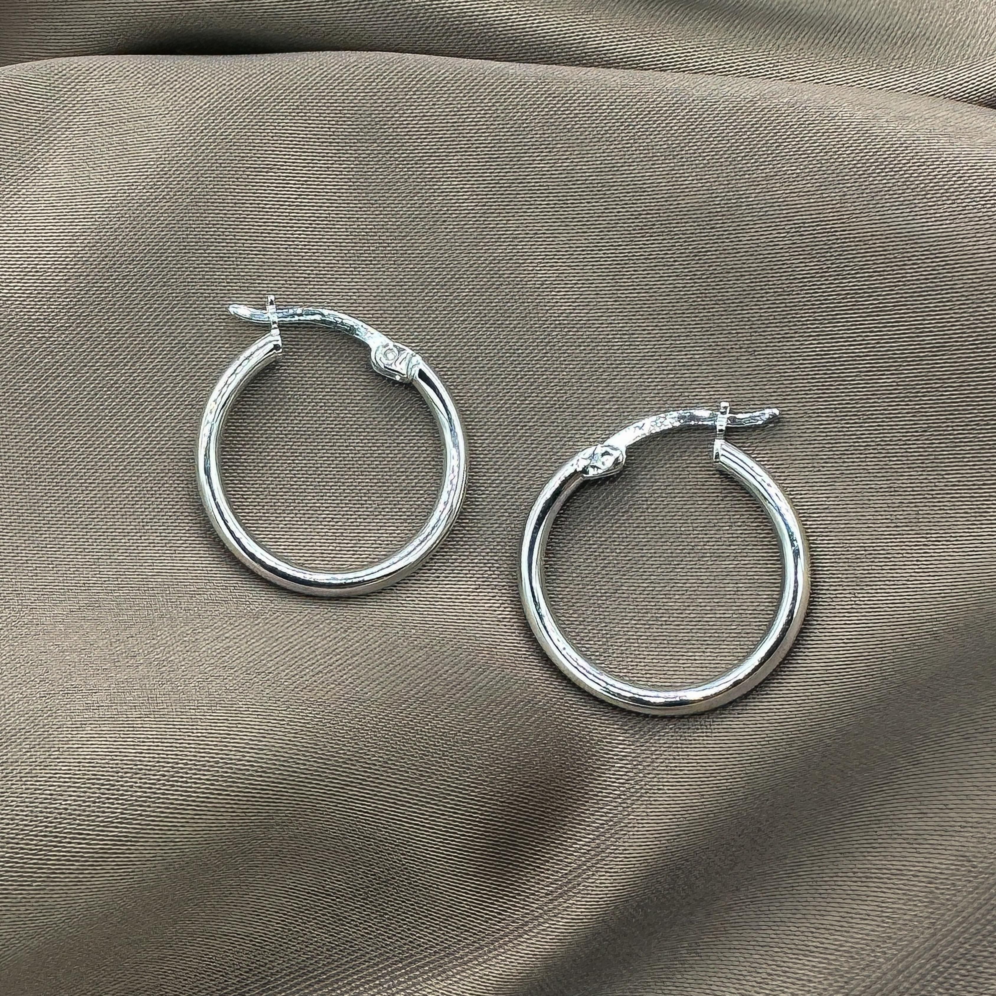 Small Size Thin Hoop Earrings - Rhodium