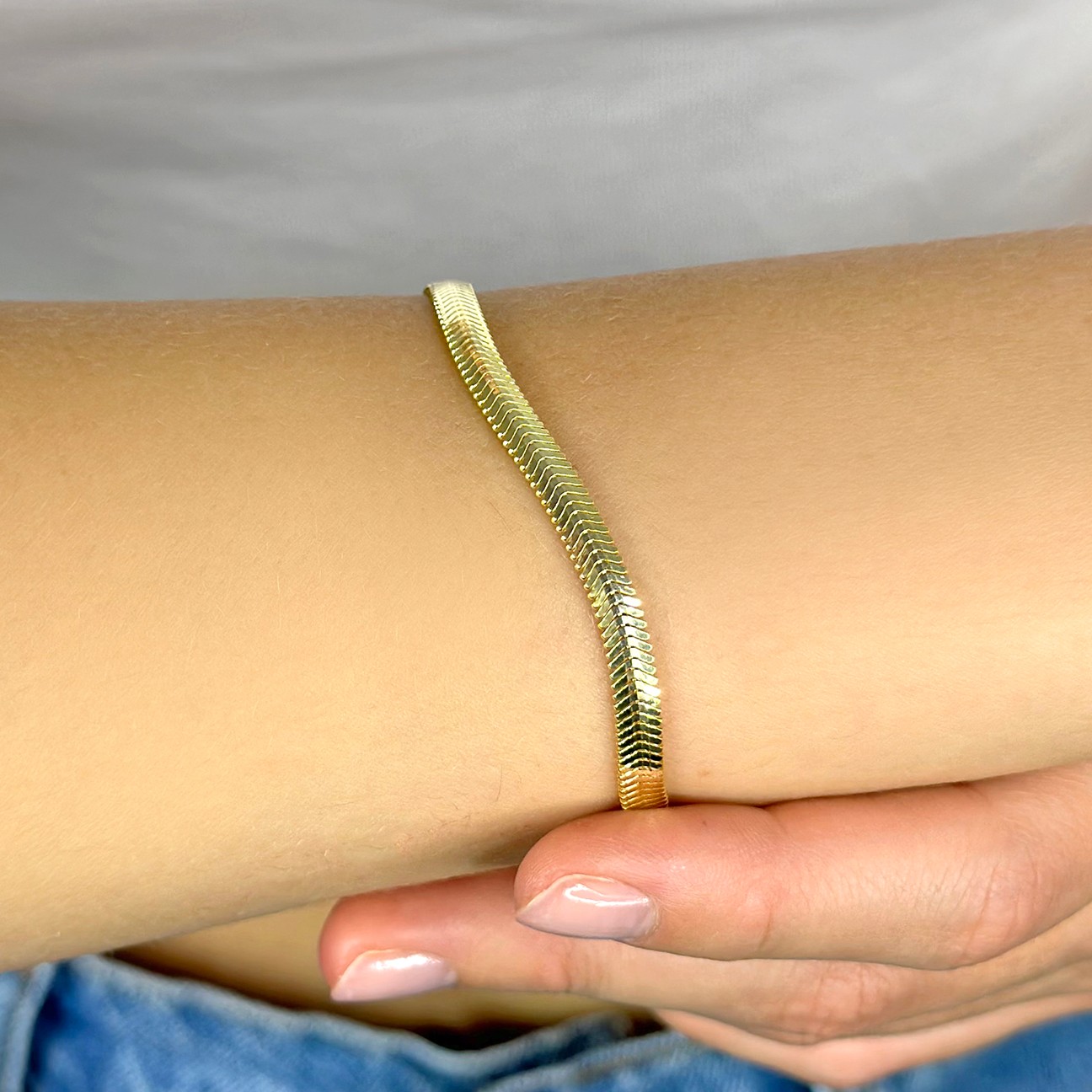 Herringbone 4 mm. Bracelet - Gold