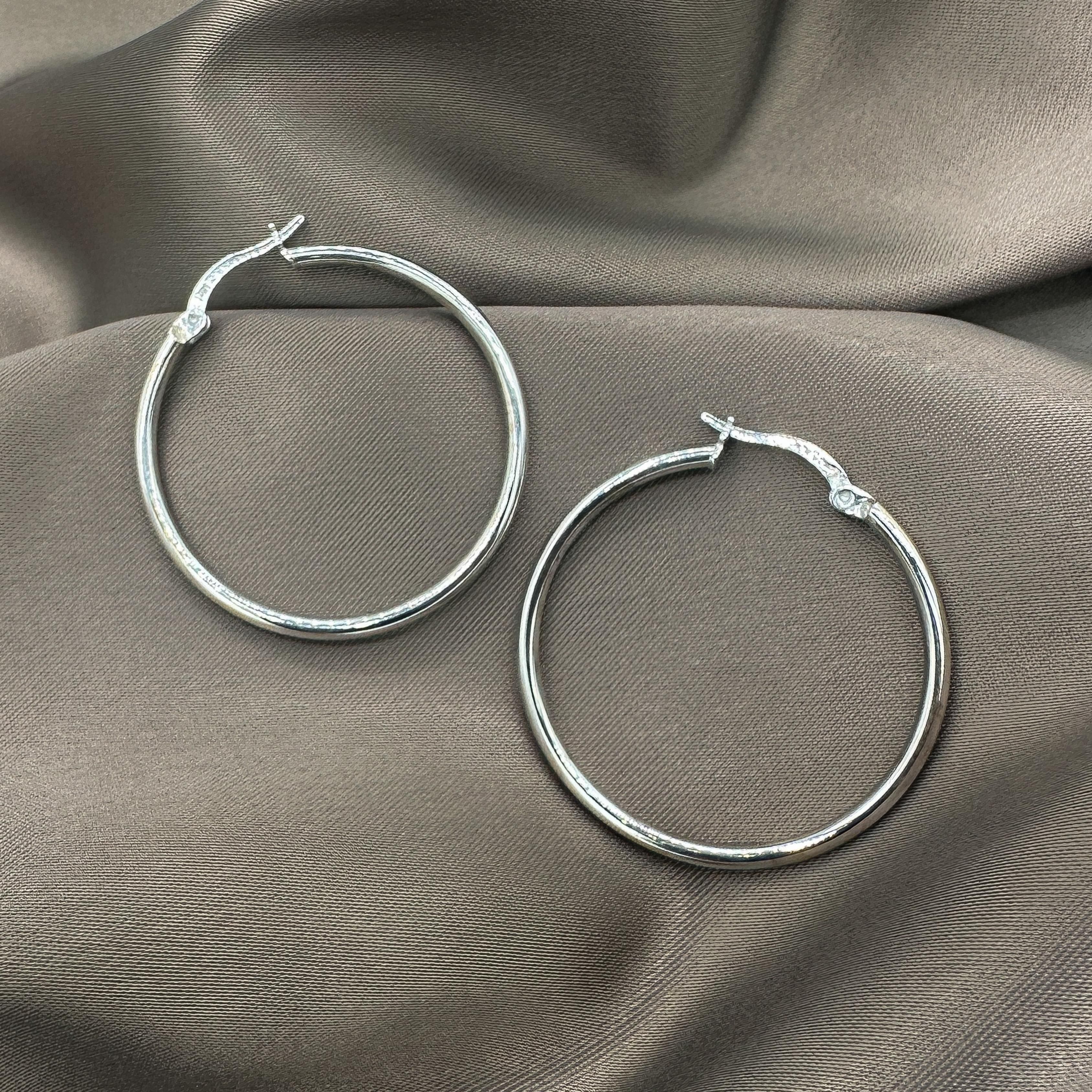 Biz Size Thin Round Earring - Rhodium